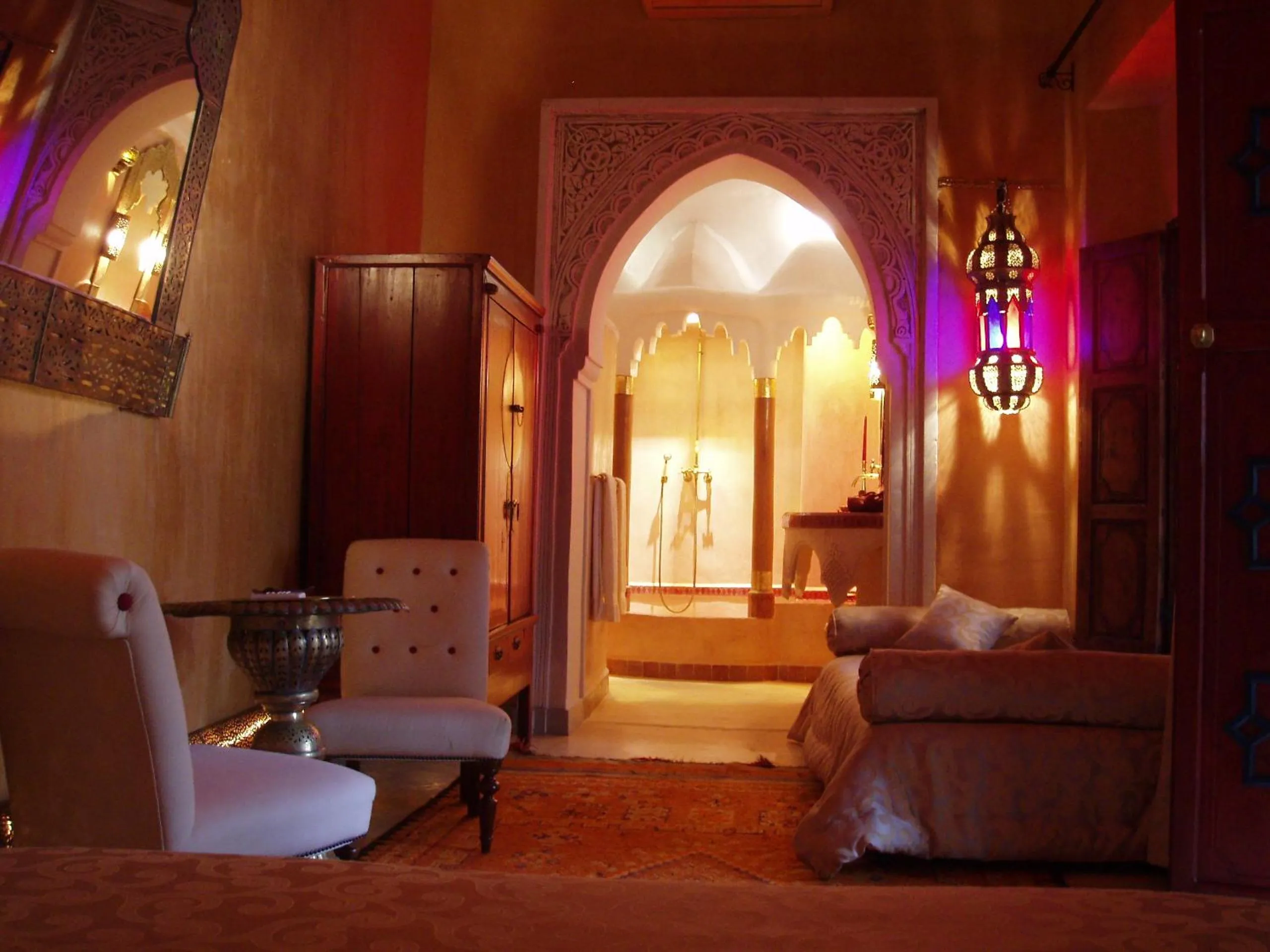 Bathroom, Bed in Riad Armelle
