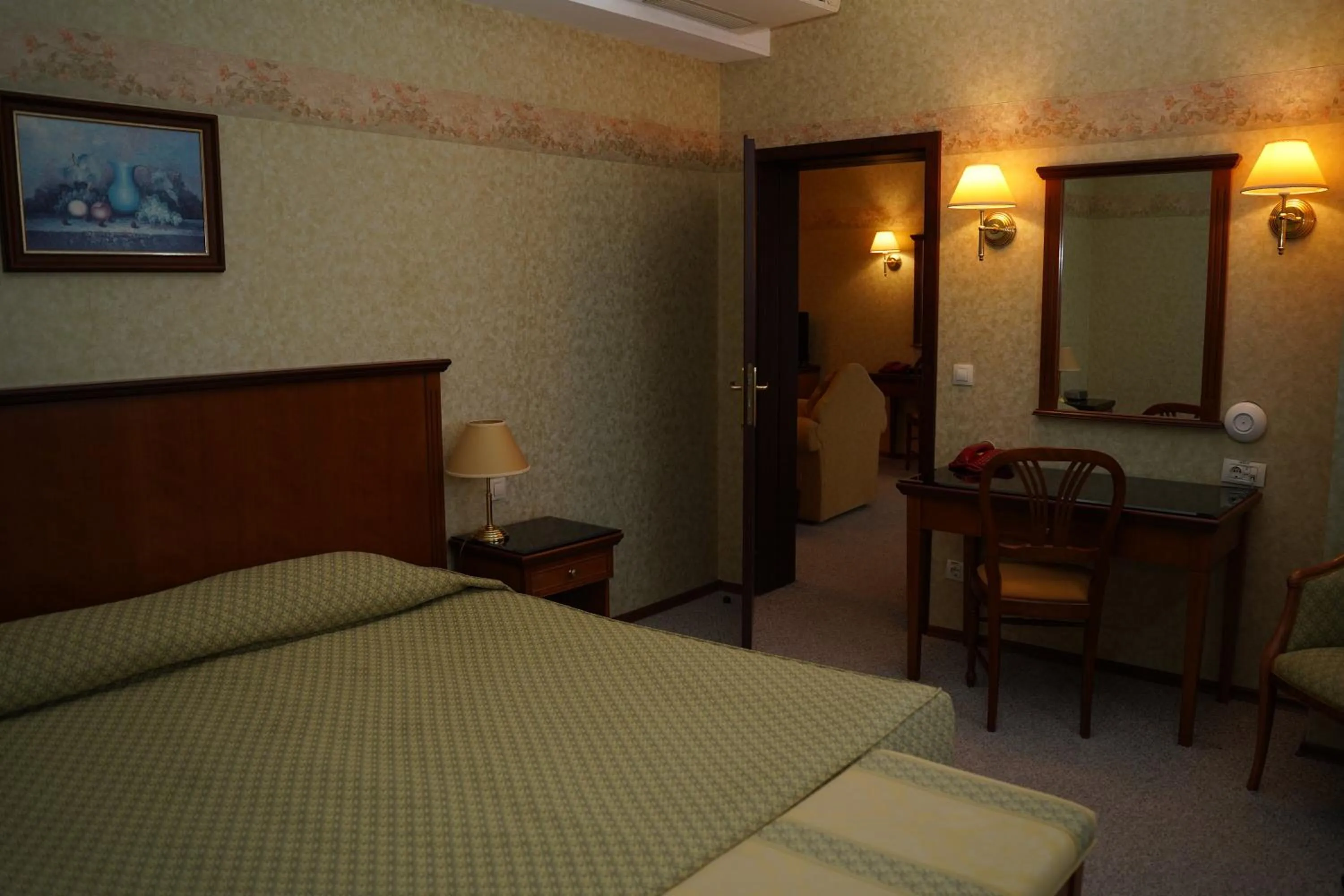 Bedroom, Bed in Drustar Hotel