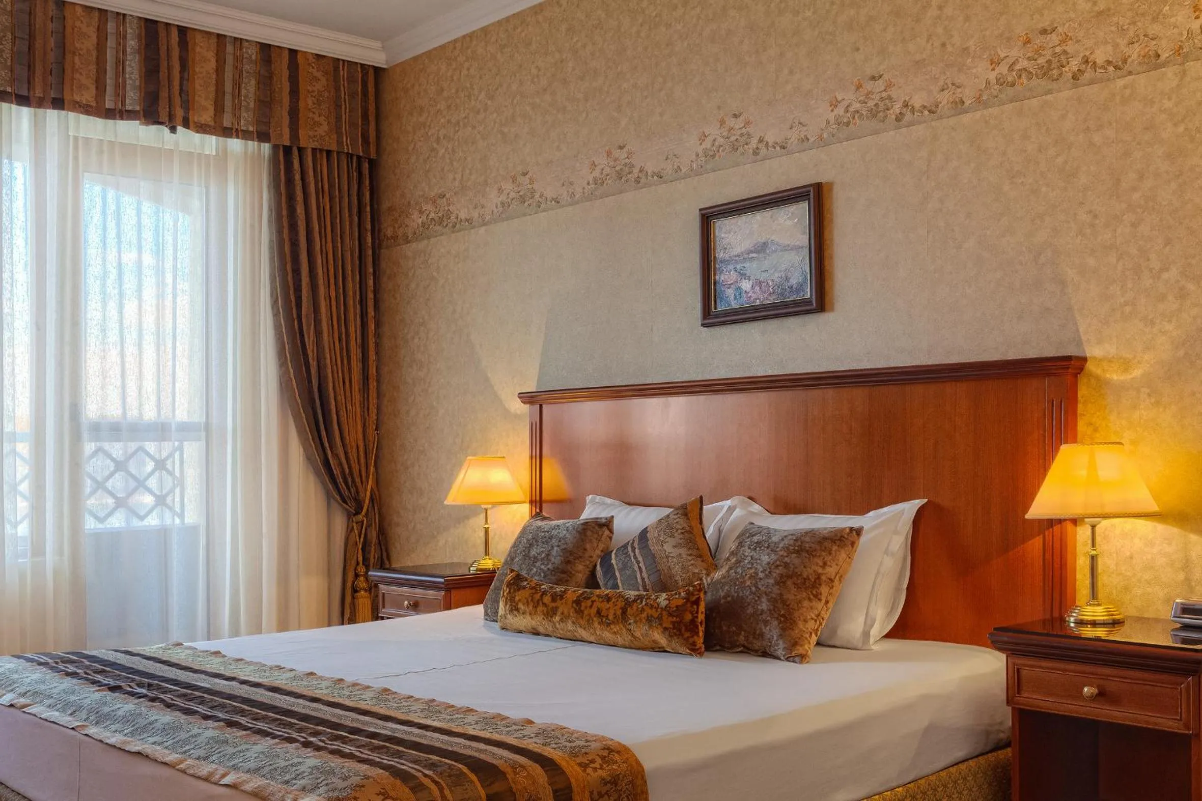 Bed in Drustar Hotel