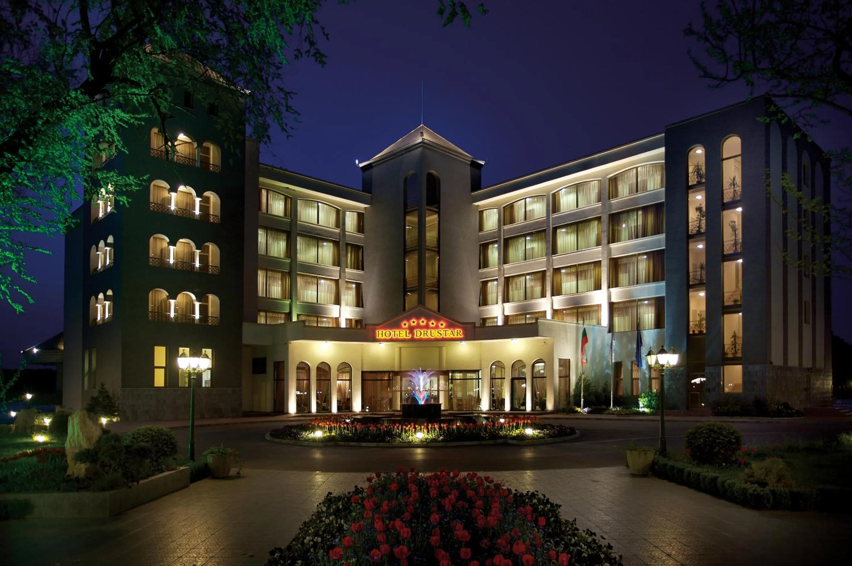 Facade/entrance in Drustar Hotel