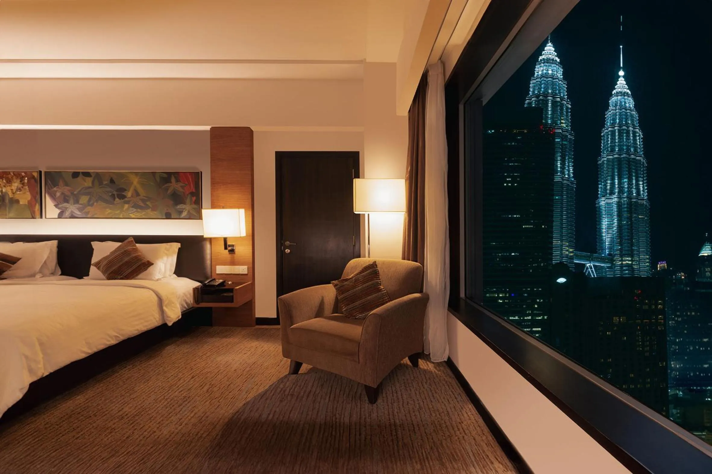 City view, Bed in Impiana KLCC Hotel