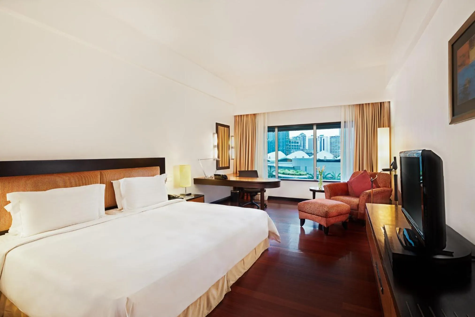 Bedroom, Bed in Impiana KLCC Hotel