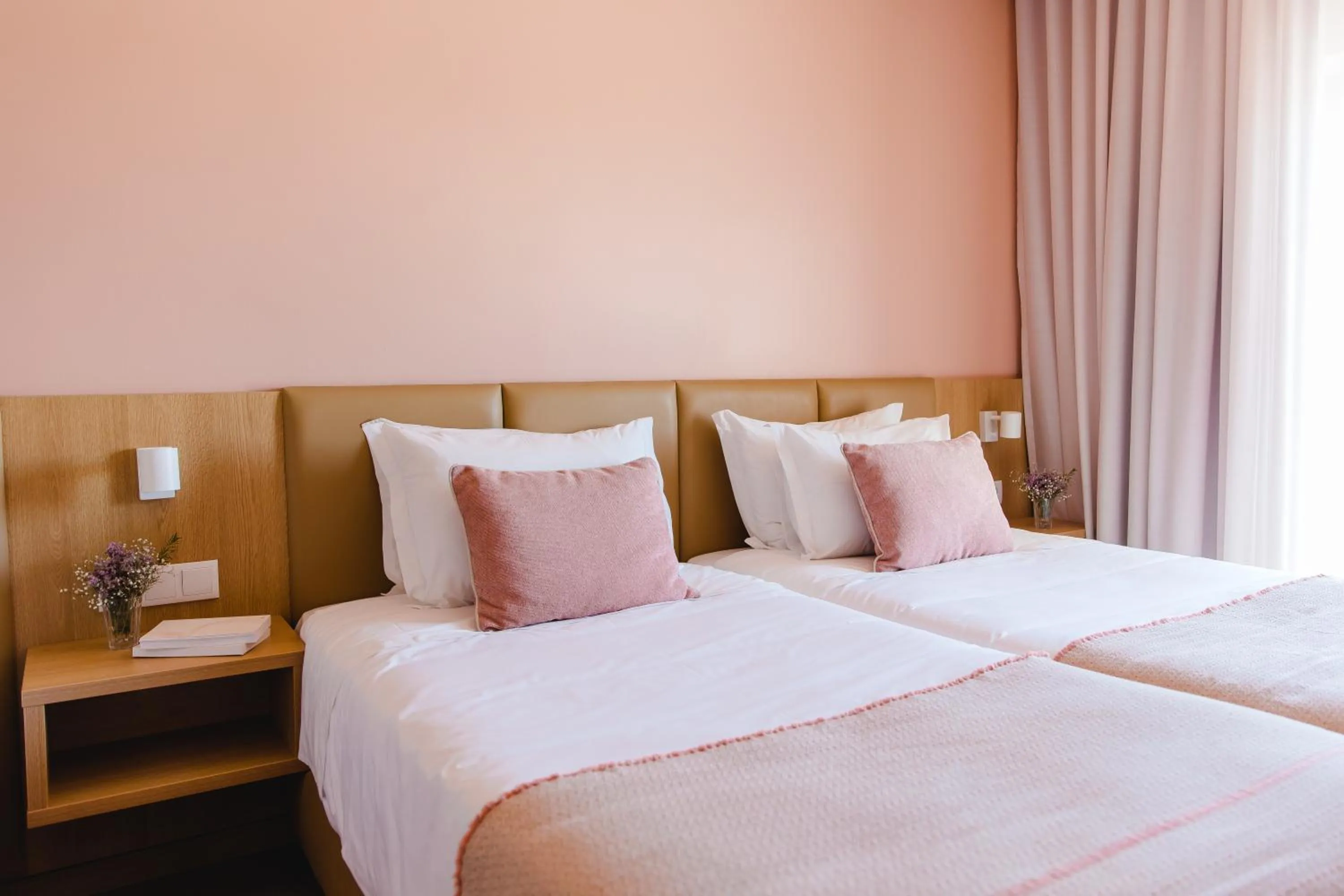 Bed in Hotel Santo António de Fátima