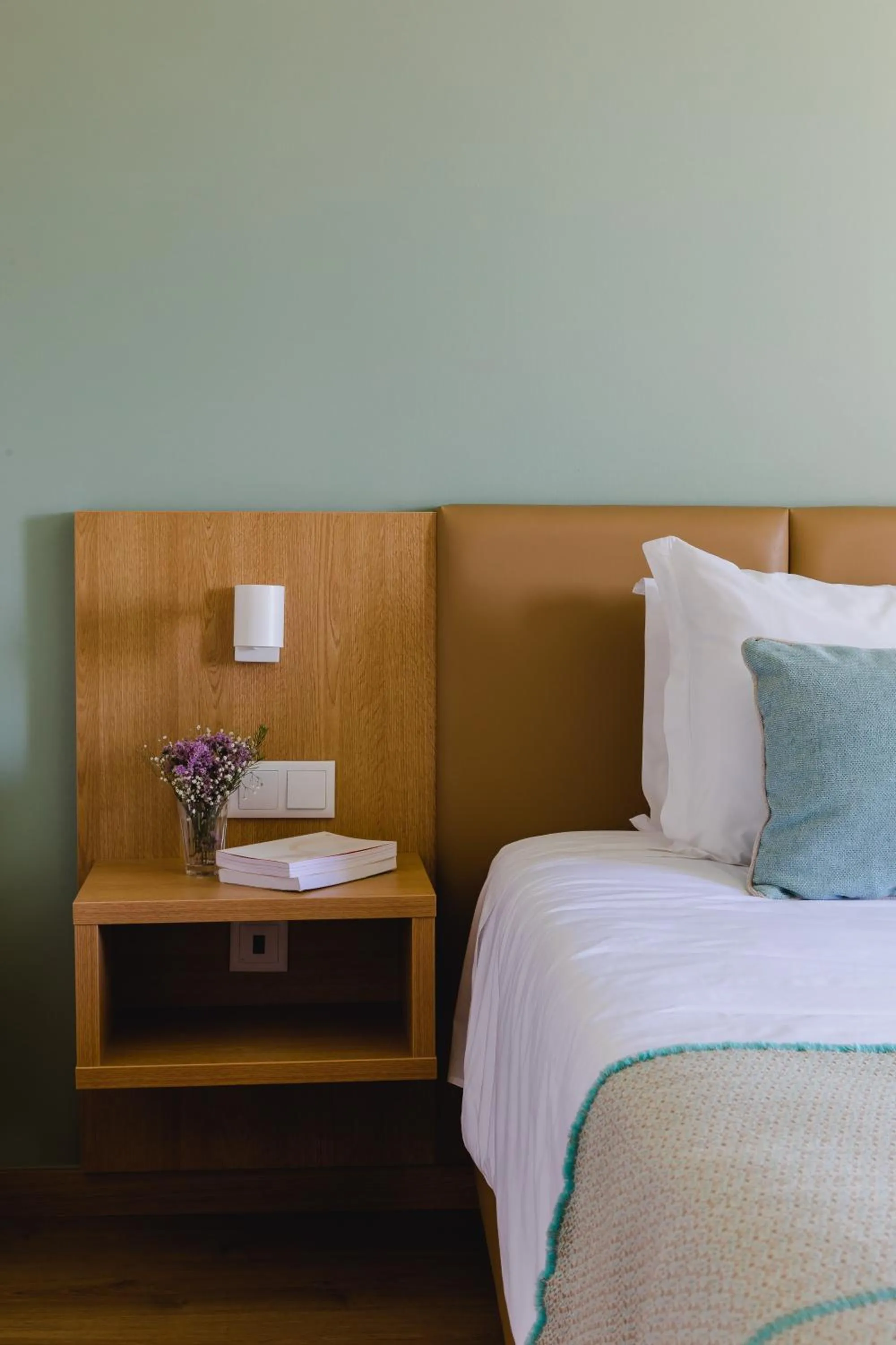 Bed in Hotel Santo António de Fátima