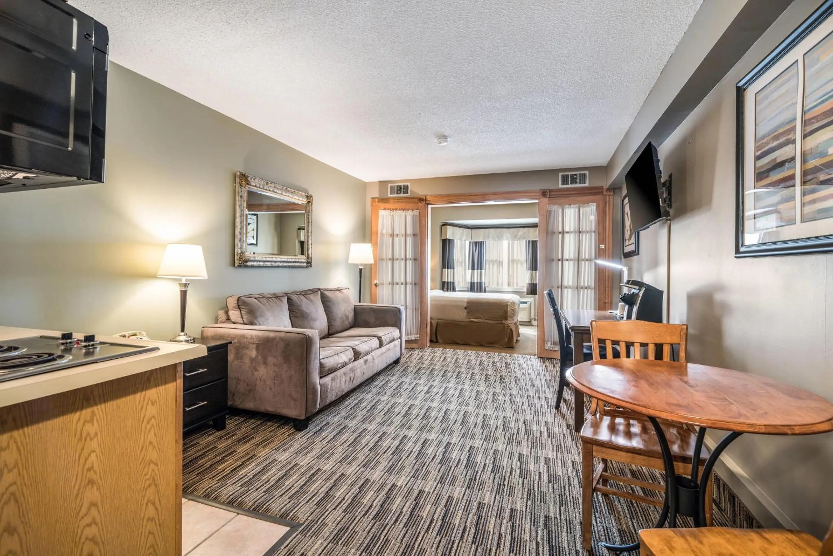 Bedroom, Bed in The Valley Inn, an Ascend Collection Hotel