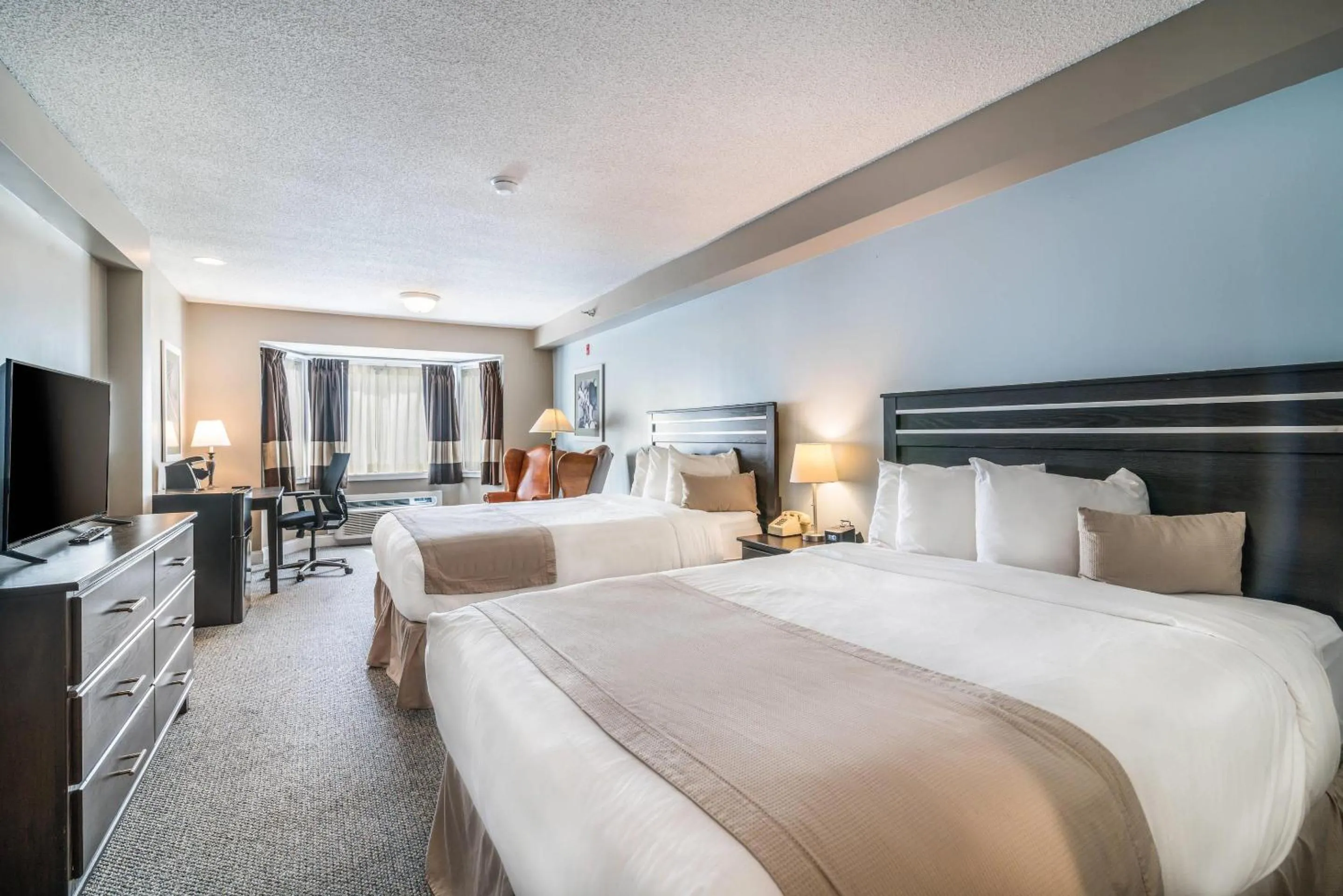 Bedroom, Bed in The Valley Inn, an Ascend Collection Hotel