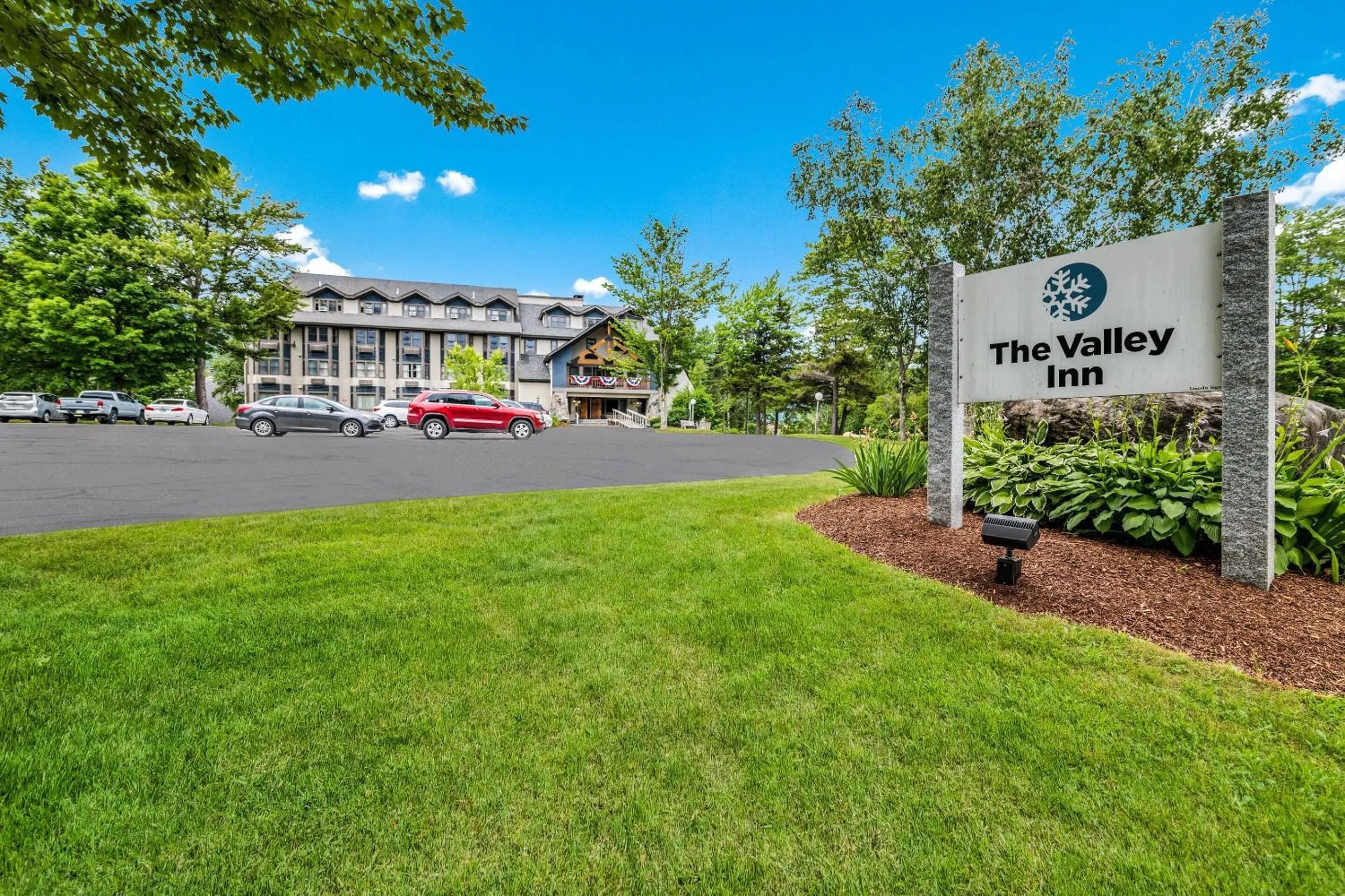 Property building in The Valley Inn, an Ascend Collection Hotel