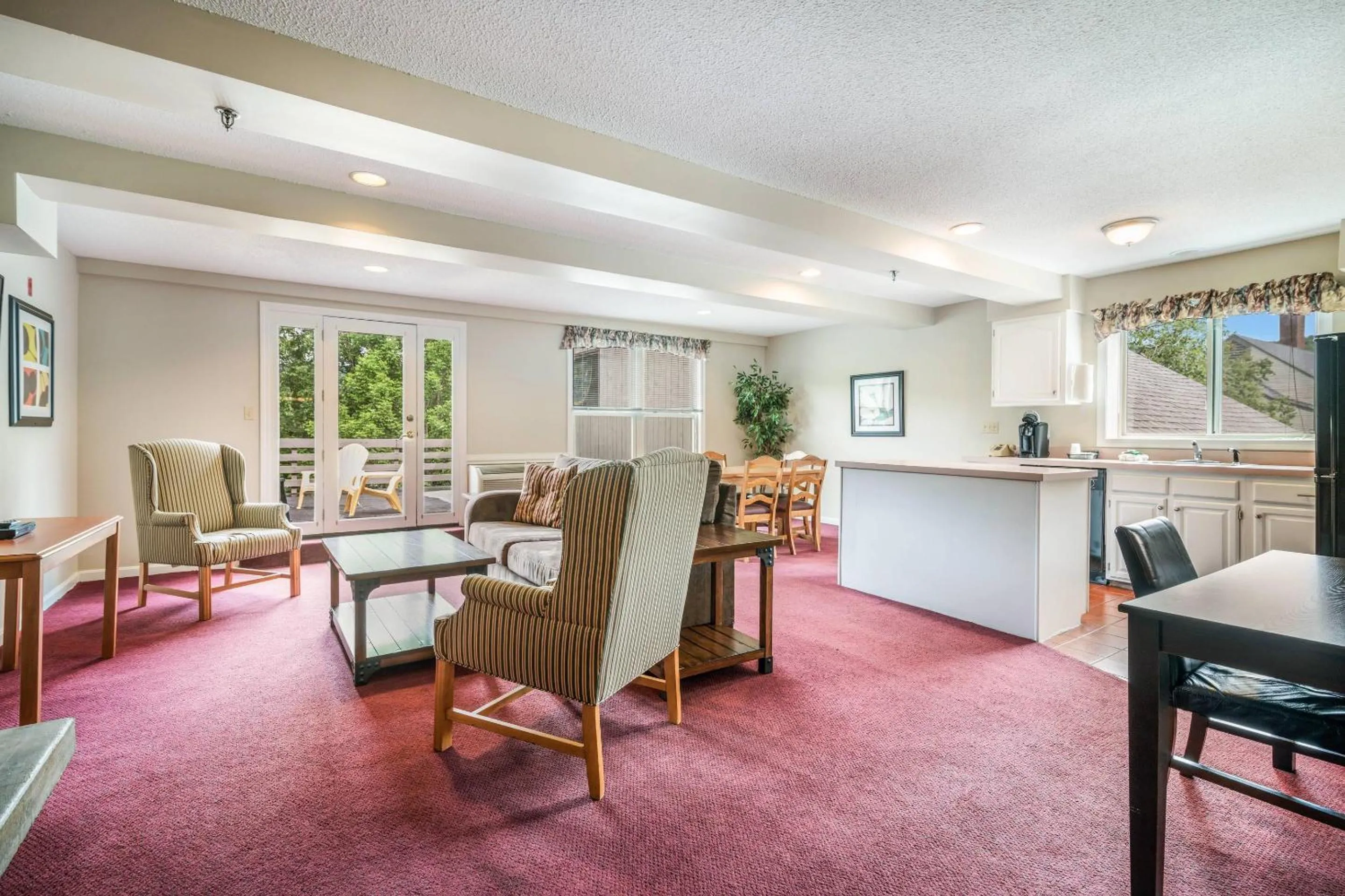 Bedroom in The Valley Inn, an Ascend Collection Hotel