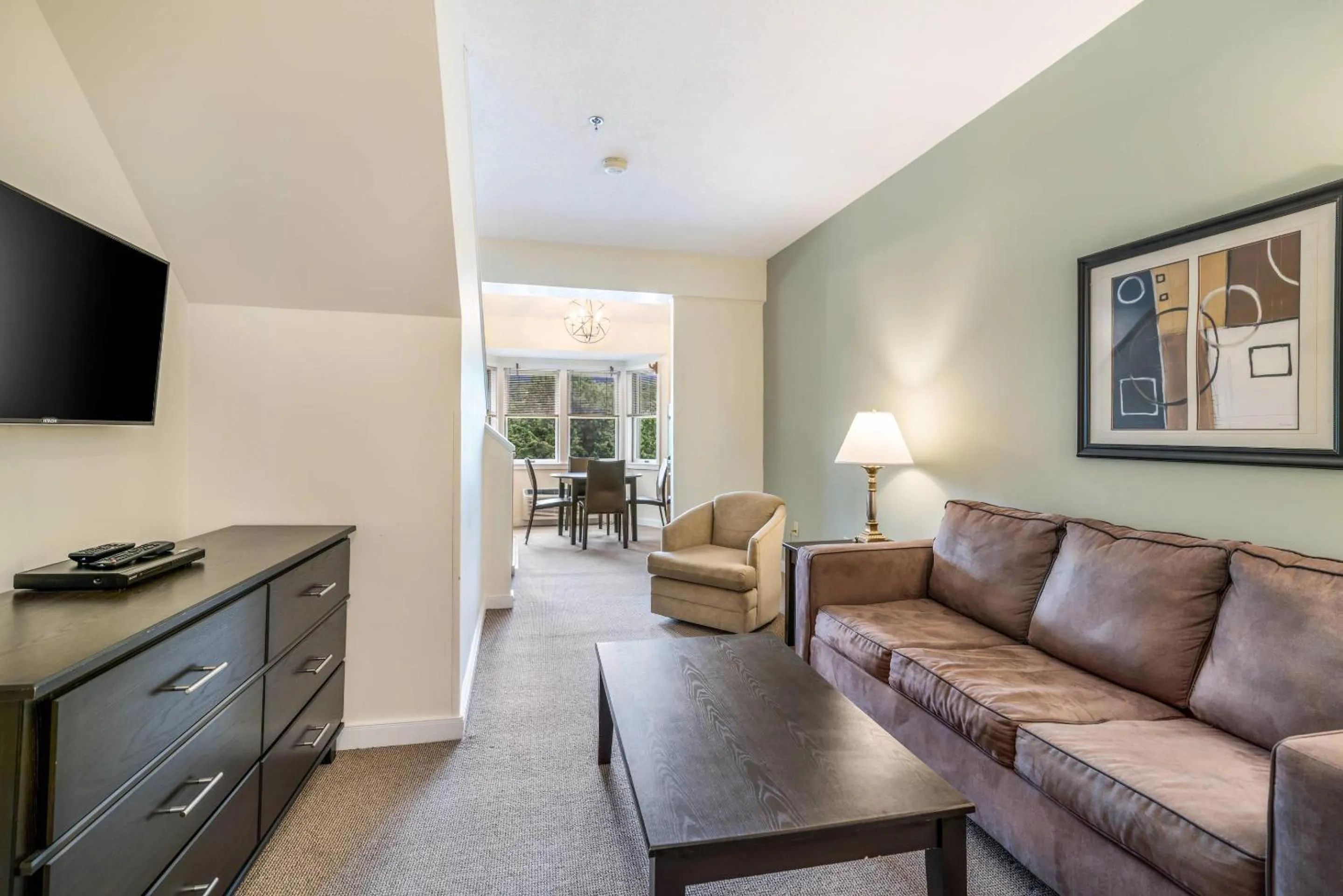 Bedroom in The Valley Inn, an Ascend Collection Hotel