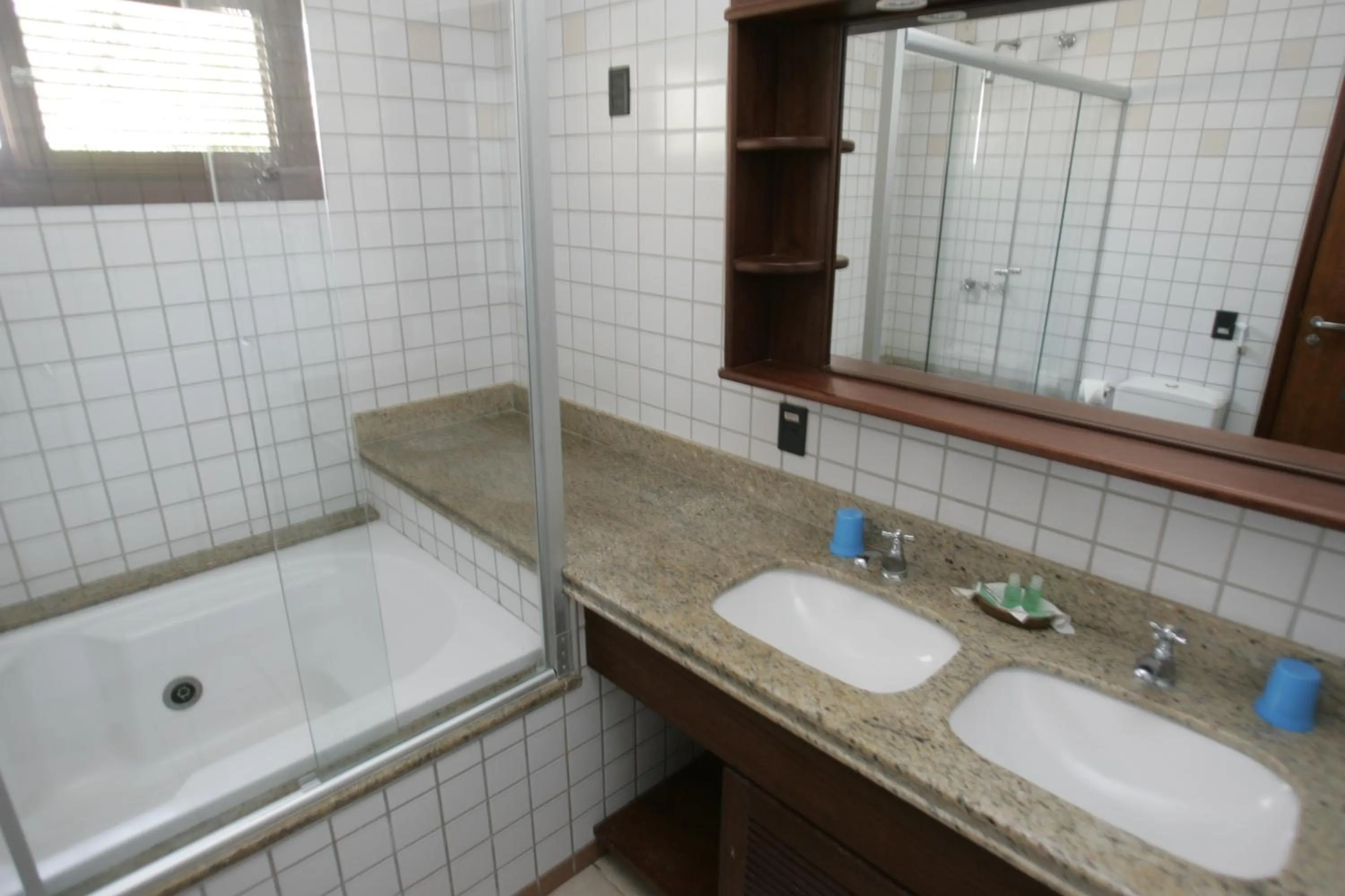 Bathroom in Hotel Laguna Blu