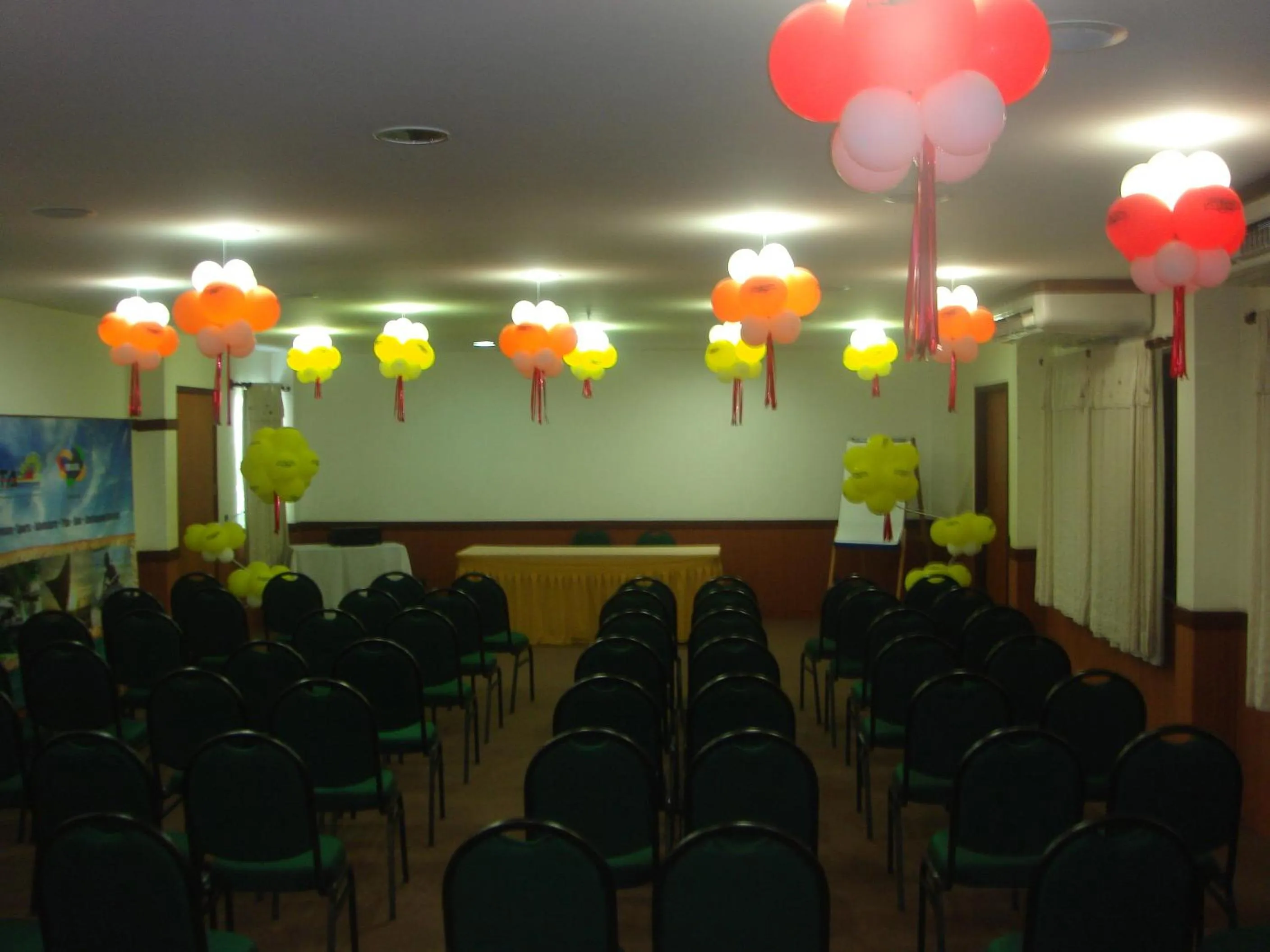 Business facilities in Hotel Laguna Blu