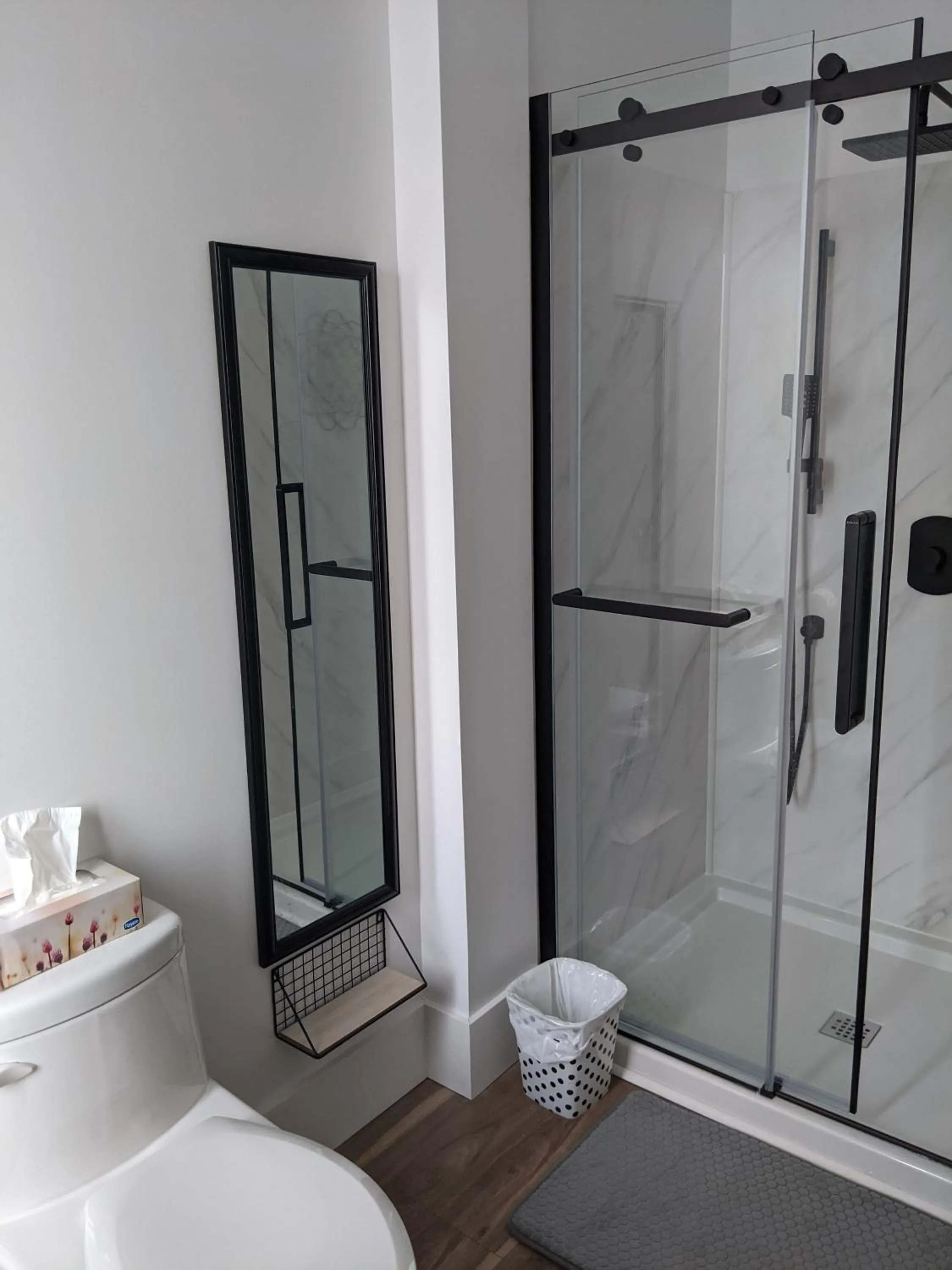 Shower in Maison Zacharie