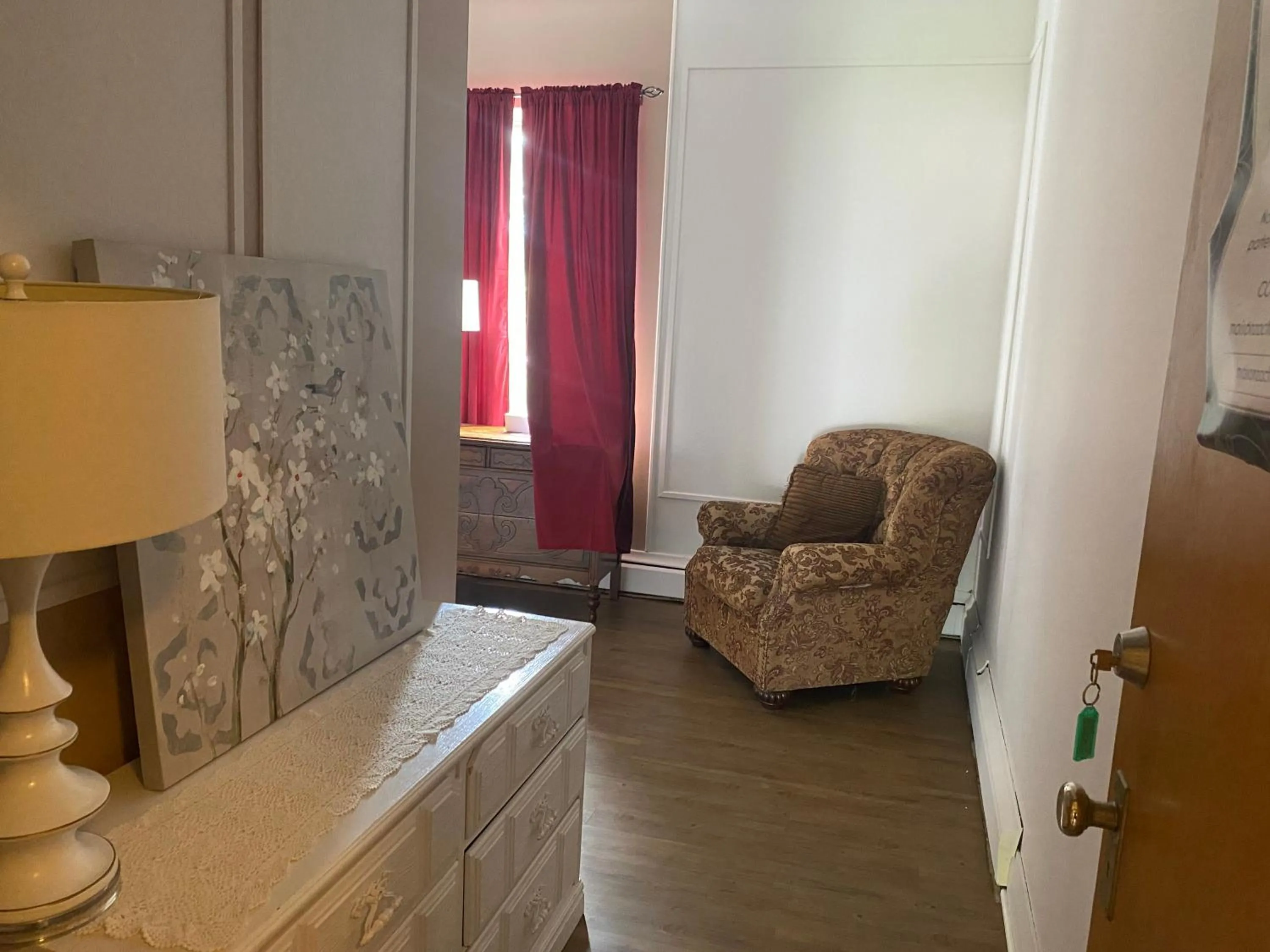 Photo of the whole room in Maison Zacharie