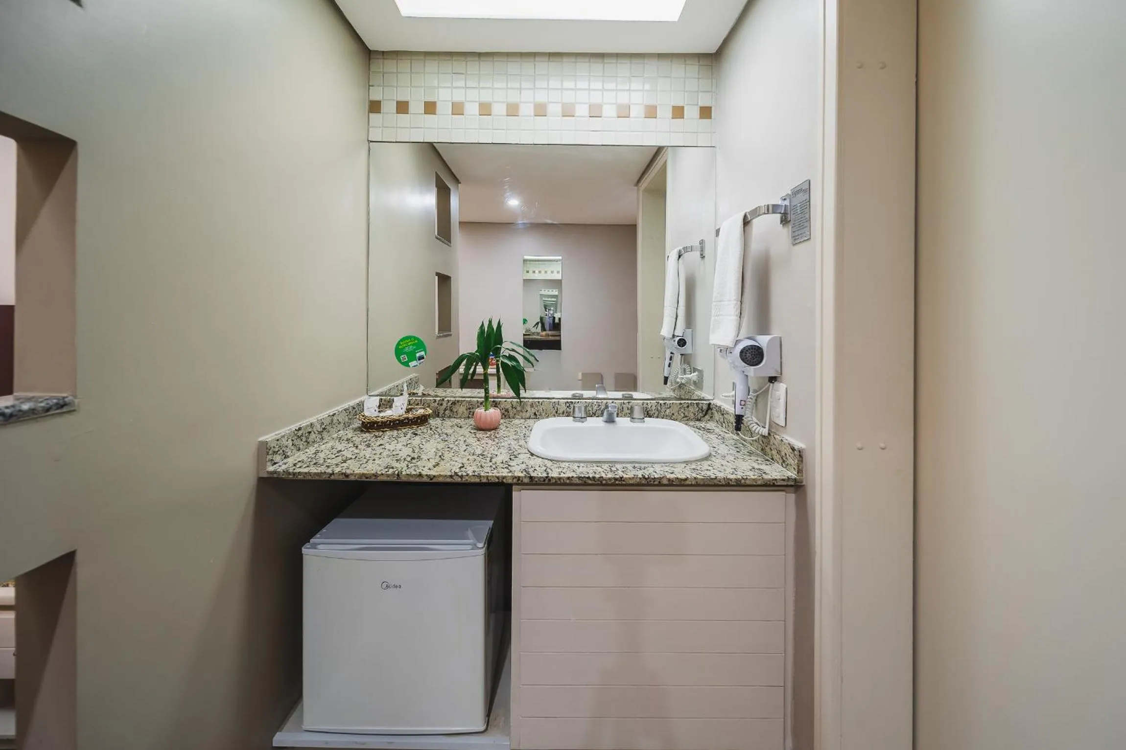 Bathroom in Hotel Victoria Villa Curitiba by Nacional Inn