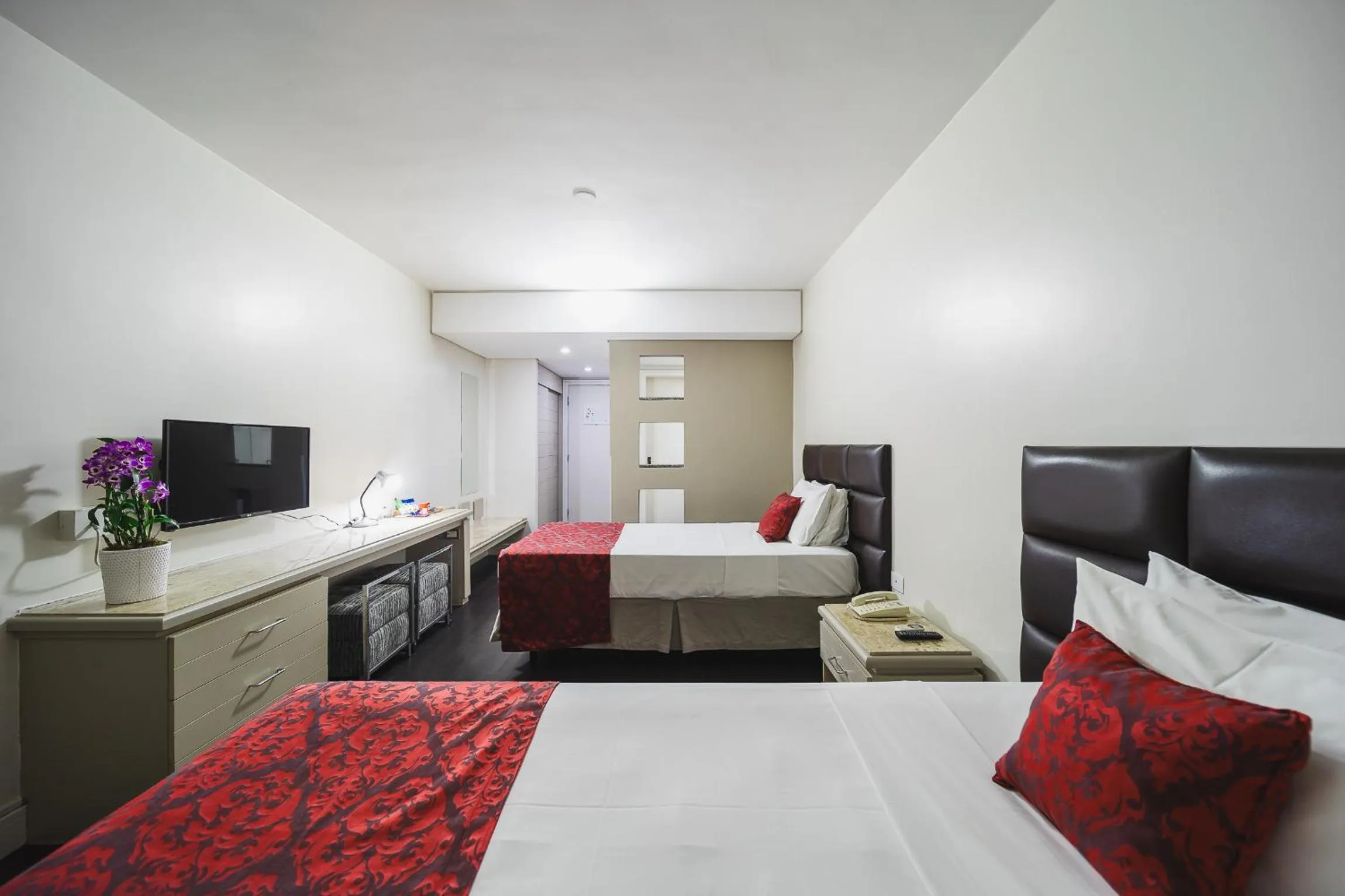 Bed in Hotel Victoria Villa Curitiba by Nacional Inn