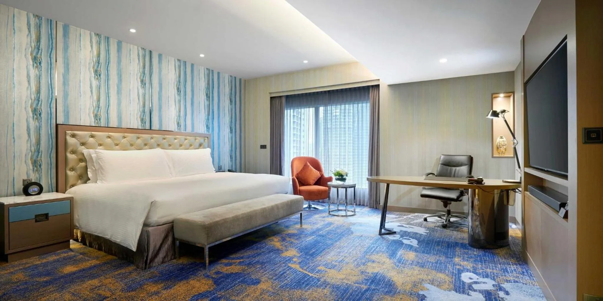 Photo of the whole room, Bed in InterContinental Kuala Lumpur by IHG