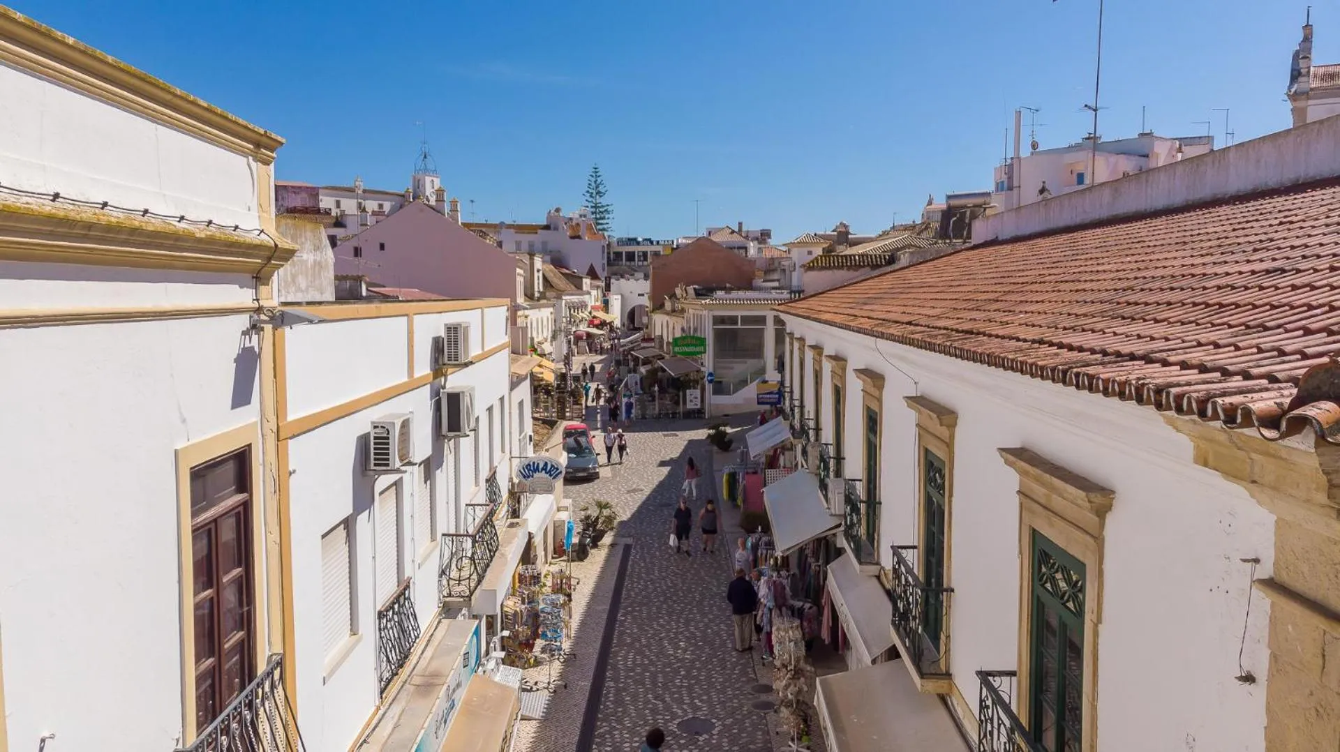 Street view in Casa dos Arcos - Charm Guesthouse