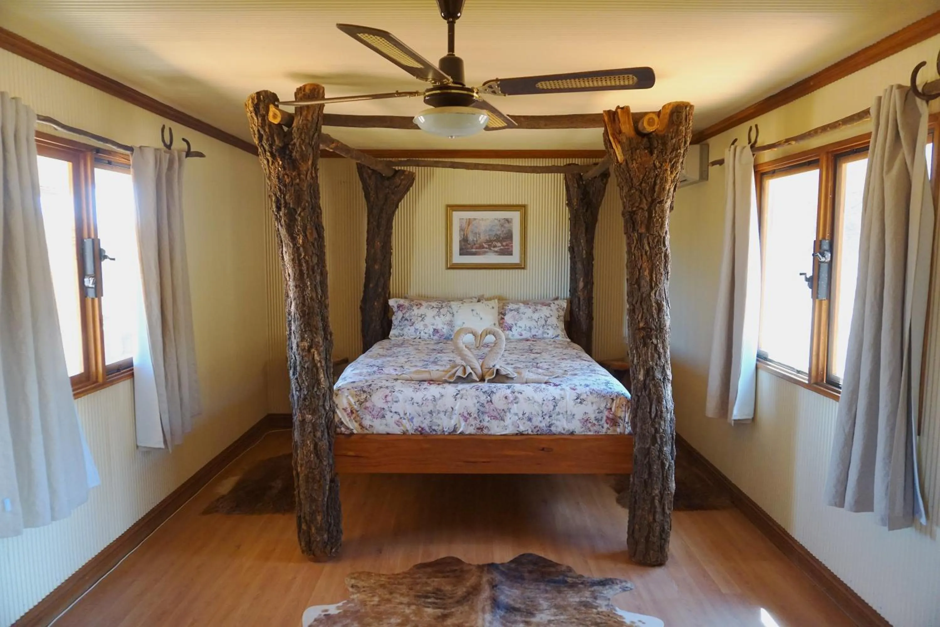 Bed in Ooraminna Homestead