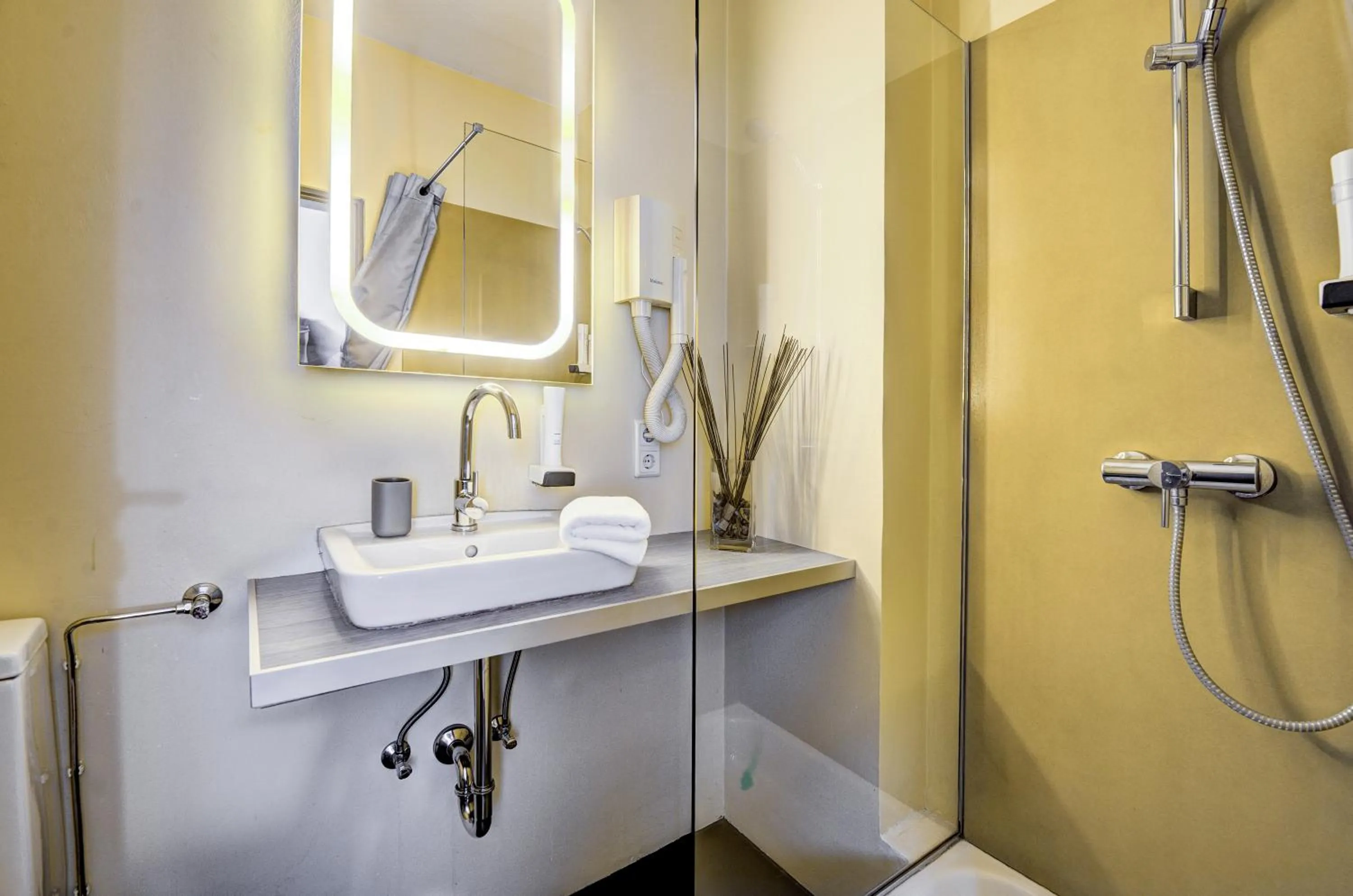 Bathroom in Hotel Hofmann