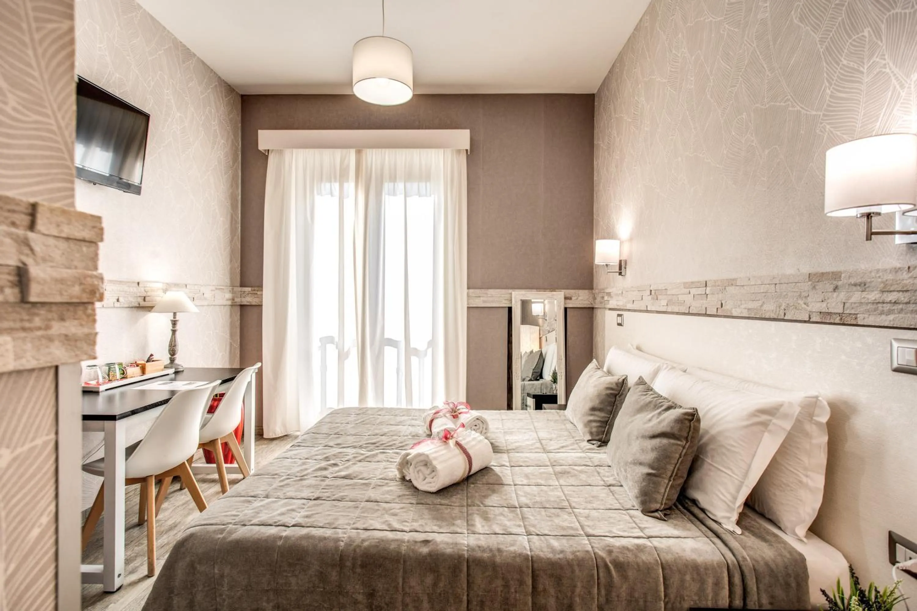 Photo of the whole room, Bed in Santamaria Inn