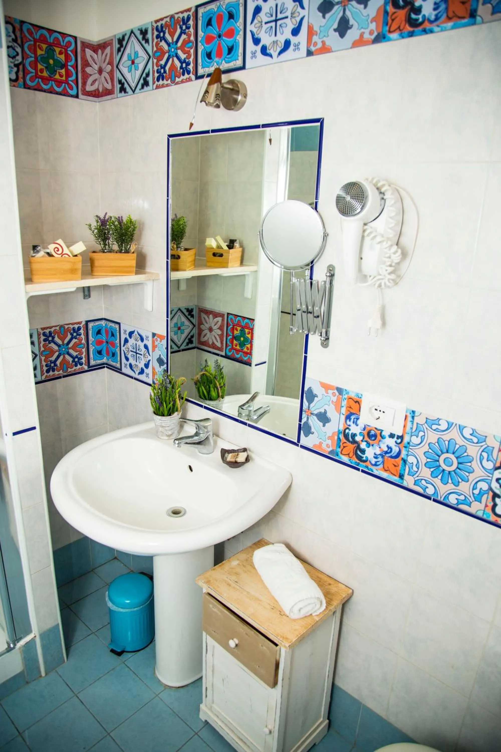 Bathroom in Santamaria Inn