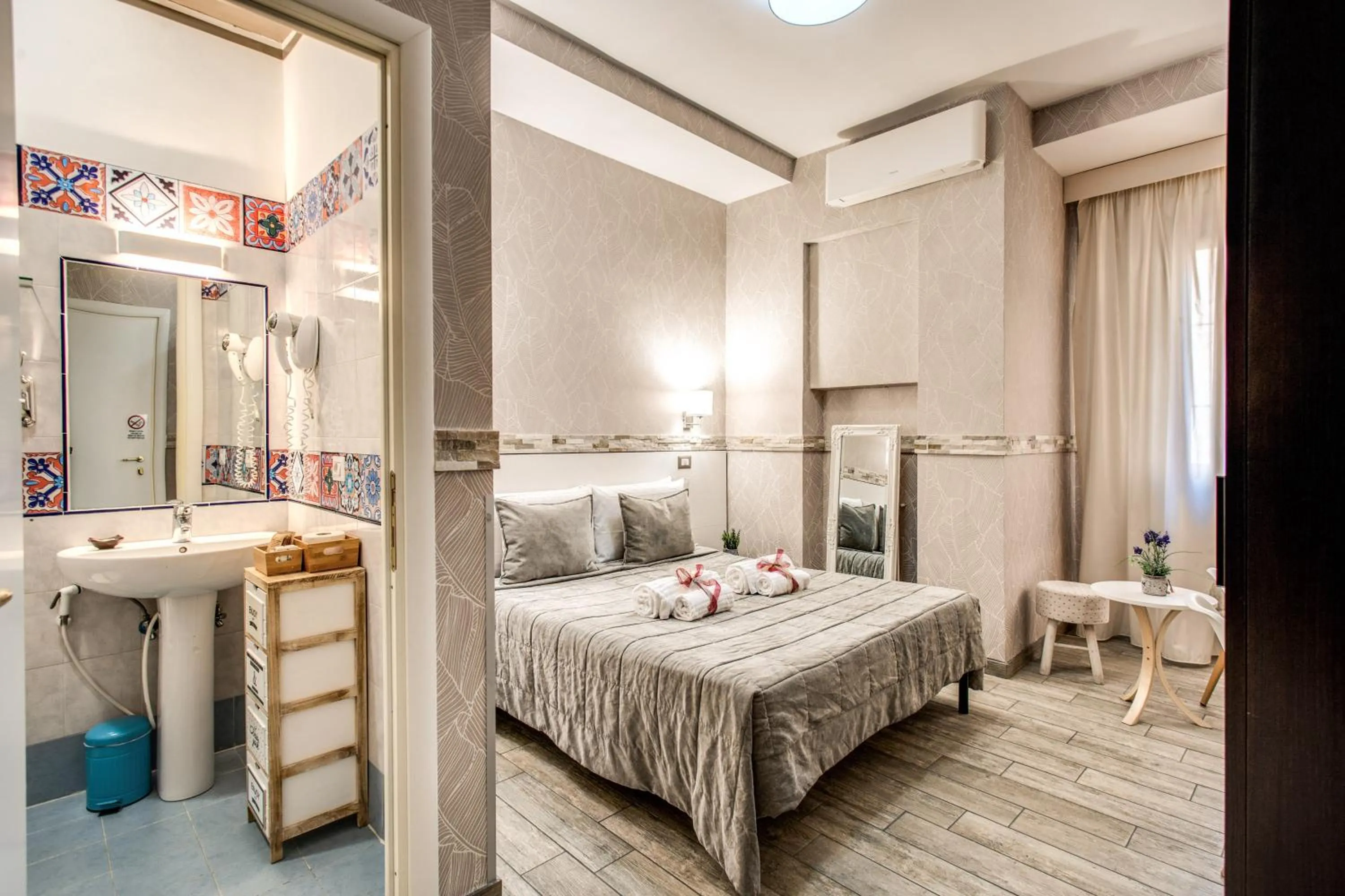 Bed in Santamaria Inn