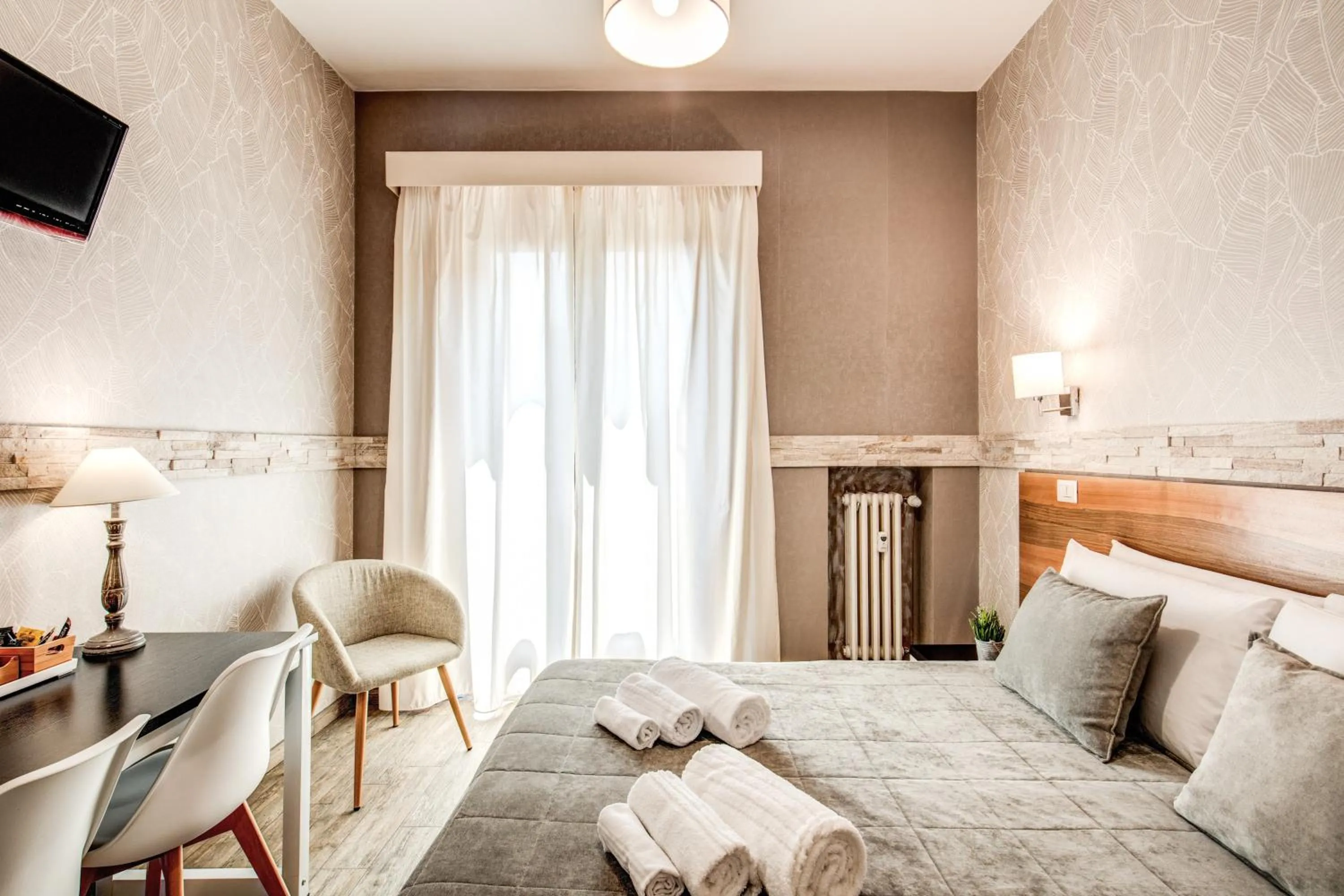 Photo of the whole room, Bed in Santamaria Inn