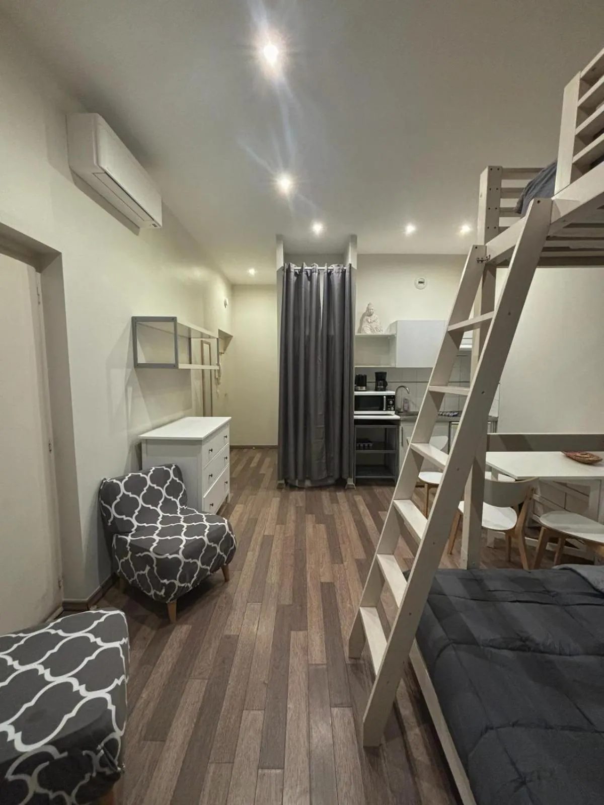 Bed in Résidence Gambetta