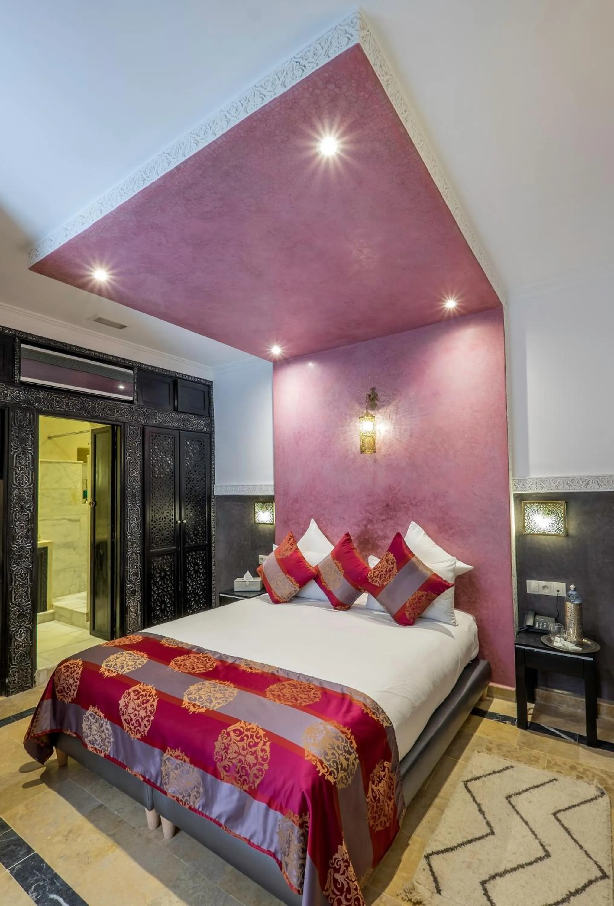 Photo of the whole room, Bed in Riad Nesma Suites & Spa