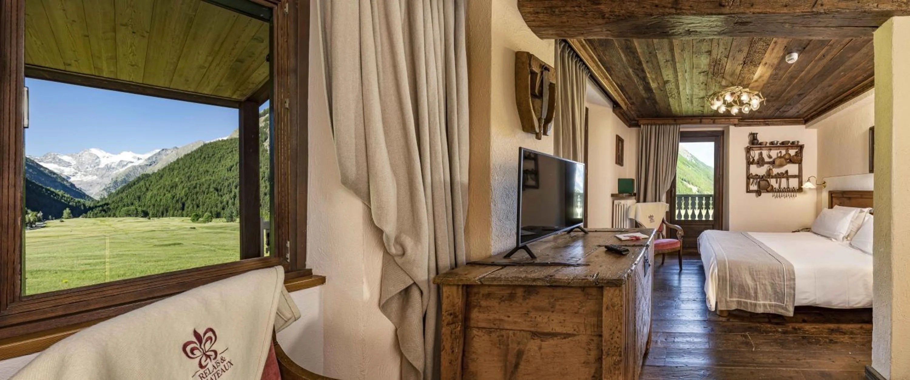 Photo of the whole room, Bed in Bellevue Hotel & SPA