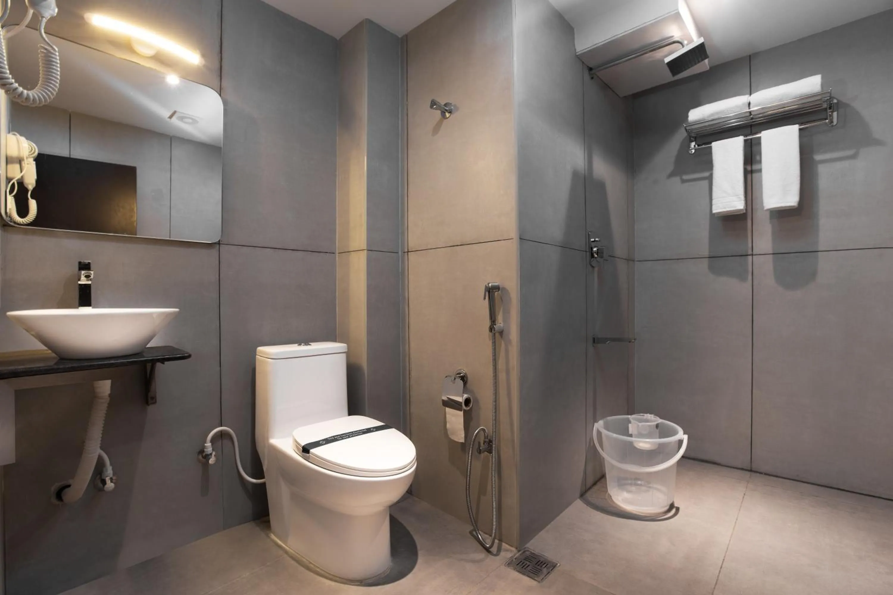 Shower in Grande Inn Trichy