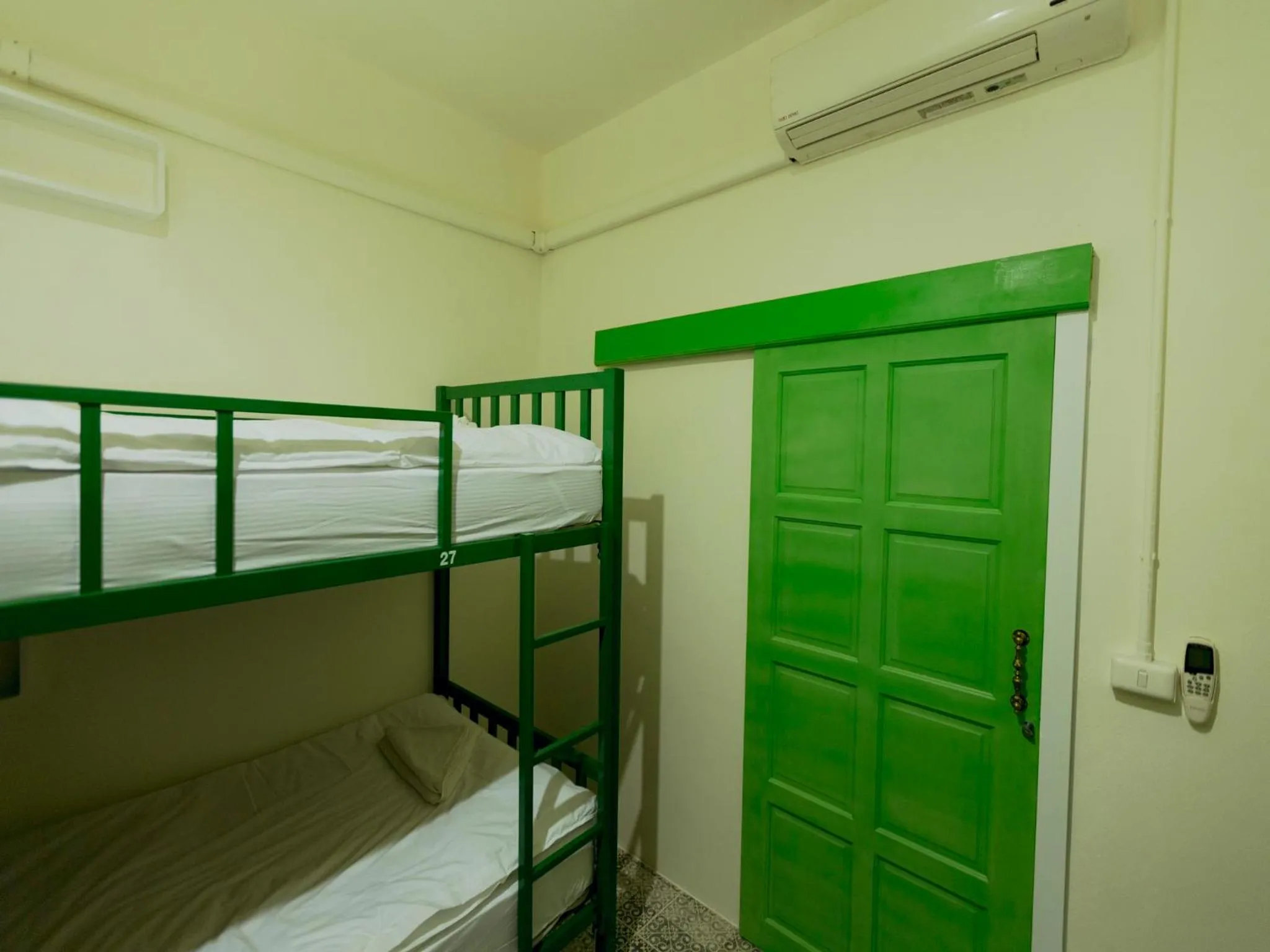bunk bed in Sino Hostel @ Kata