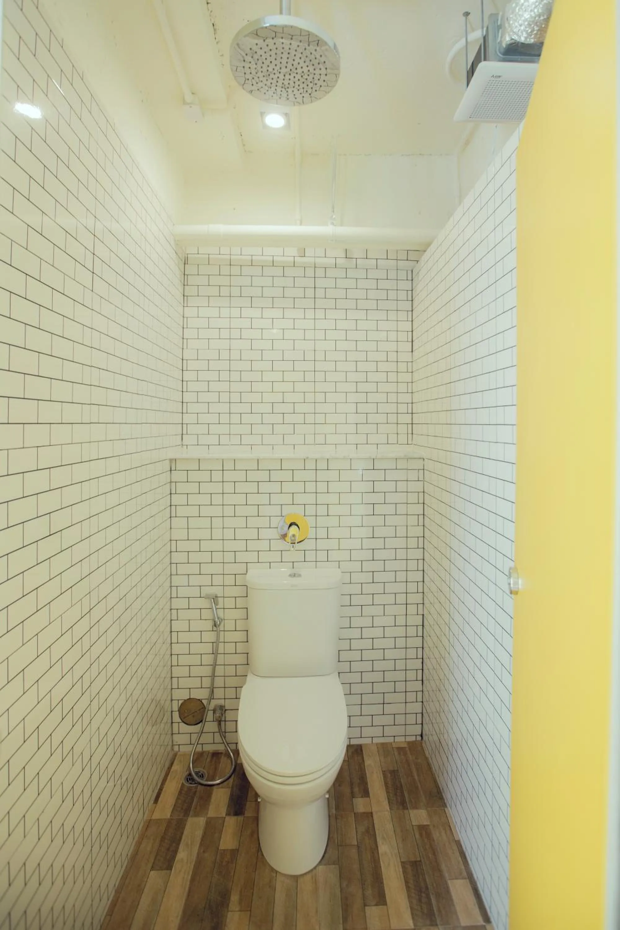 Shower in Sino Hostel @ Kata