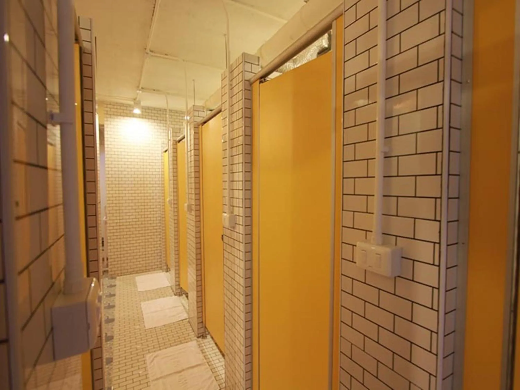 Bathroom in Sino Hostel @ Kata