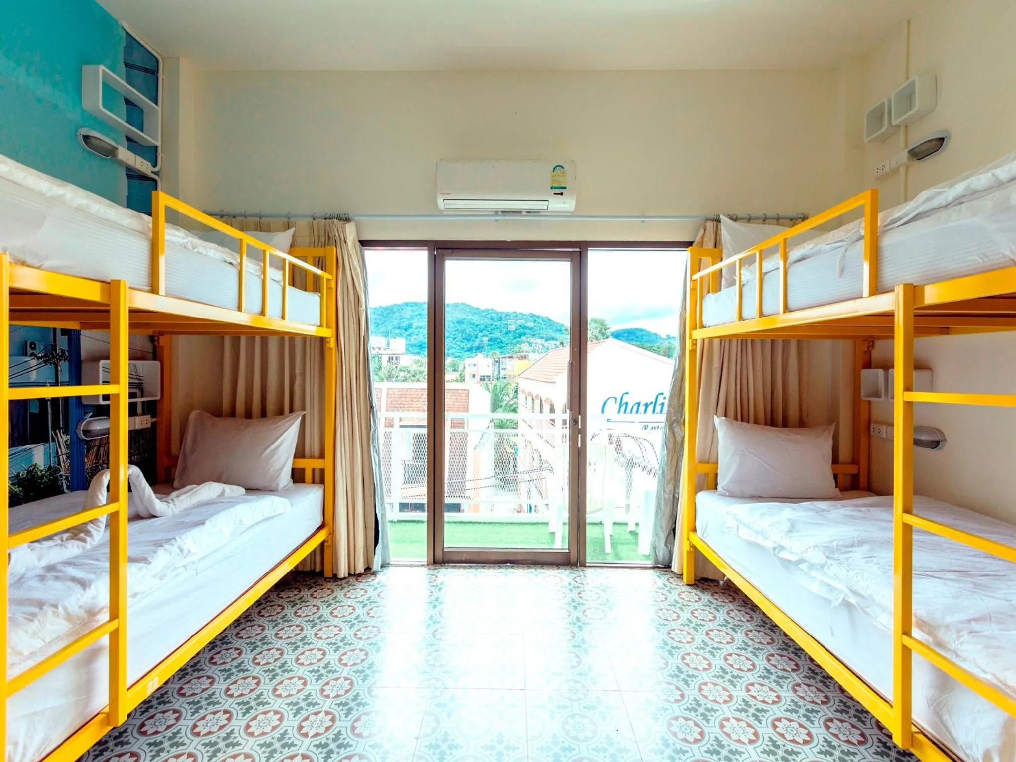 bunk bed in Sino Hostel @ Kata