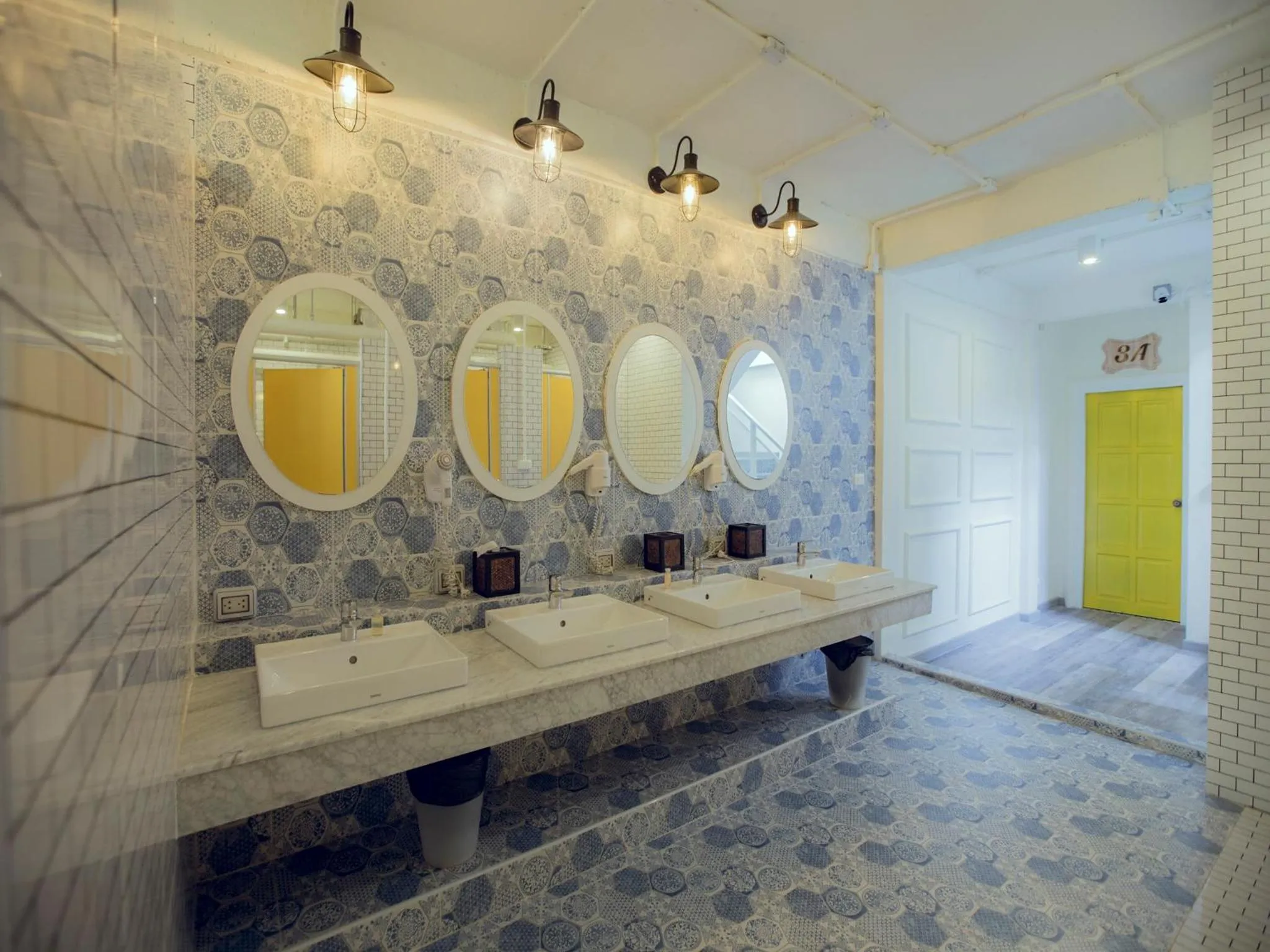 Bathroom in Sino Hostel @ Kata