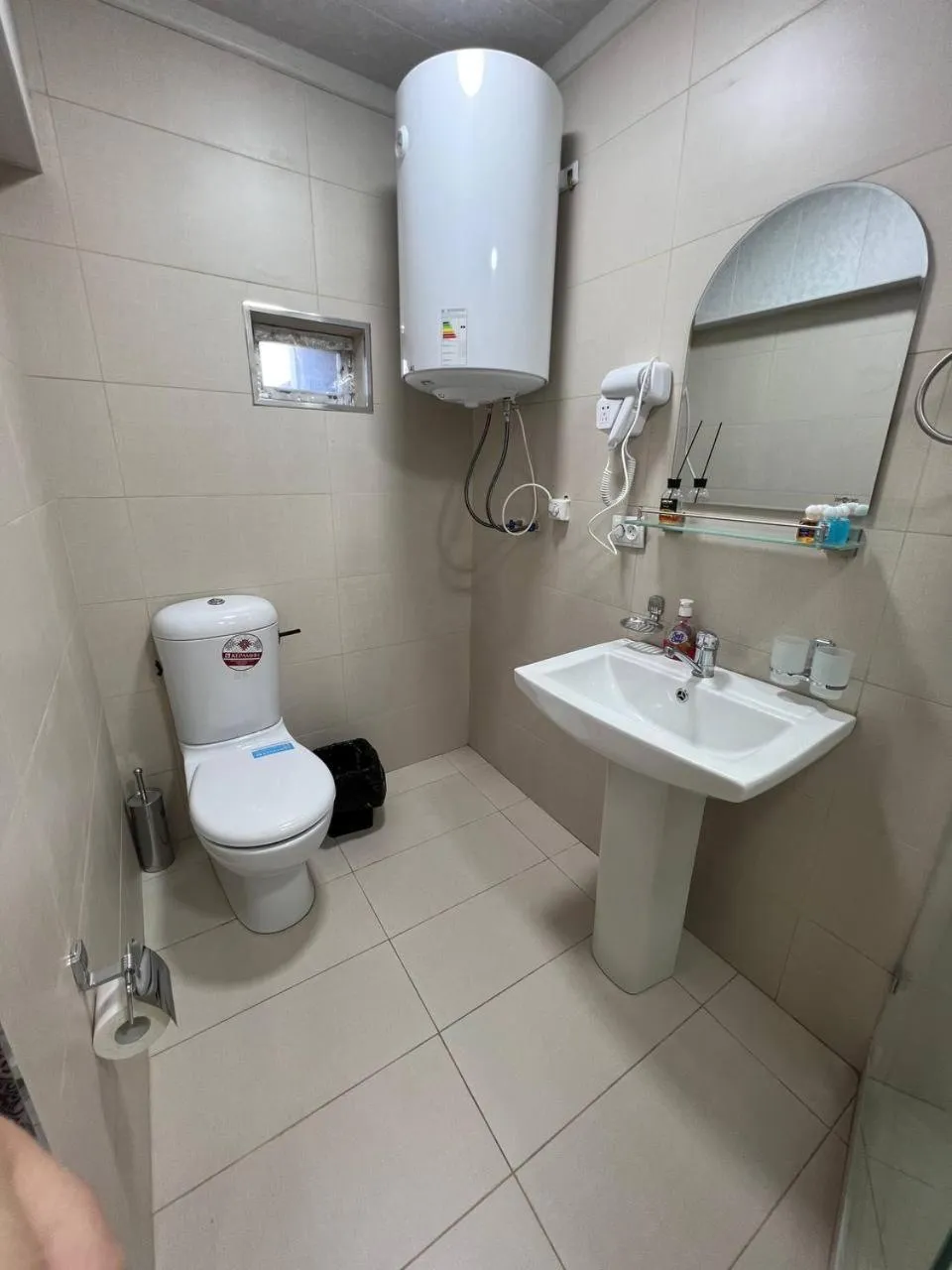 Shower in Hotel Legende