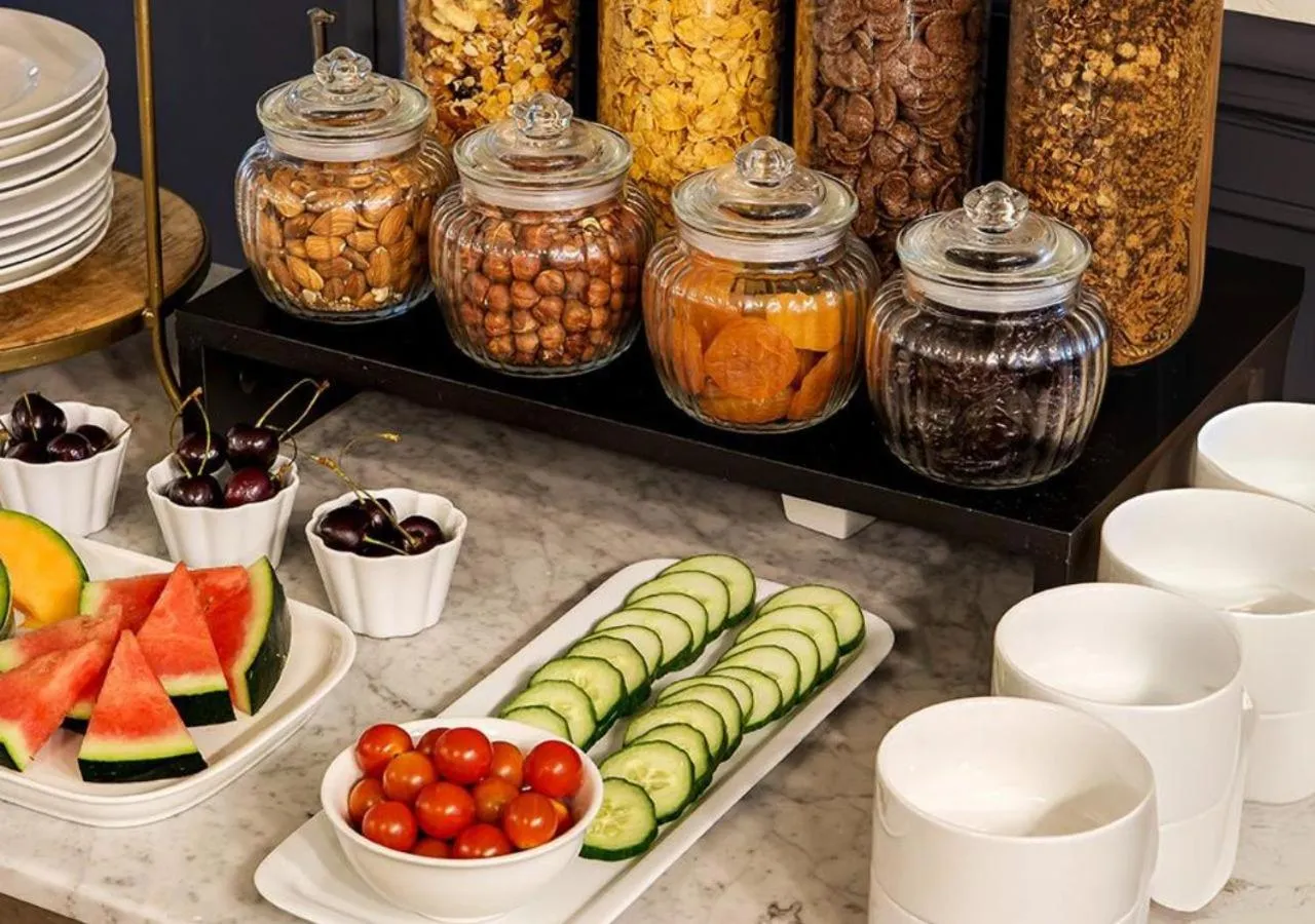 Breakfast in Hotel Paradis