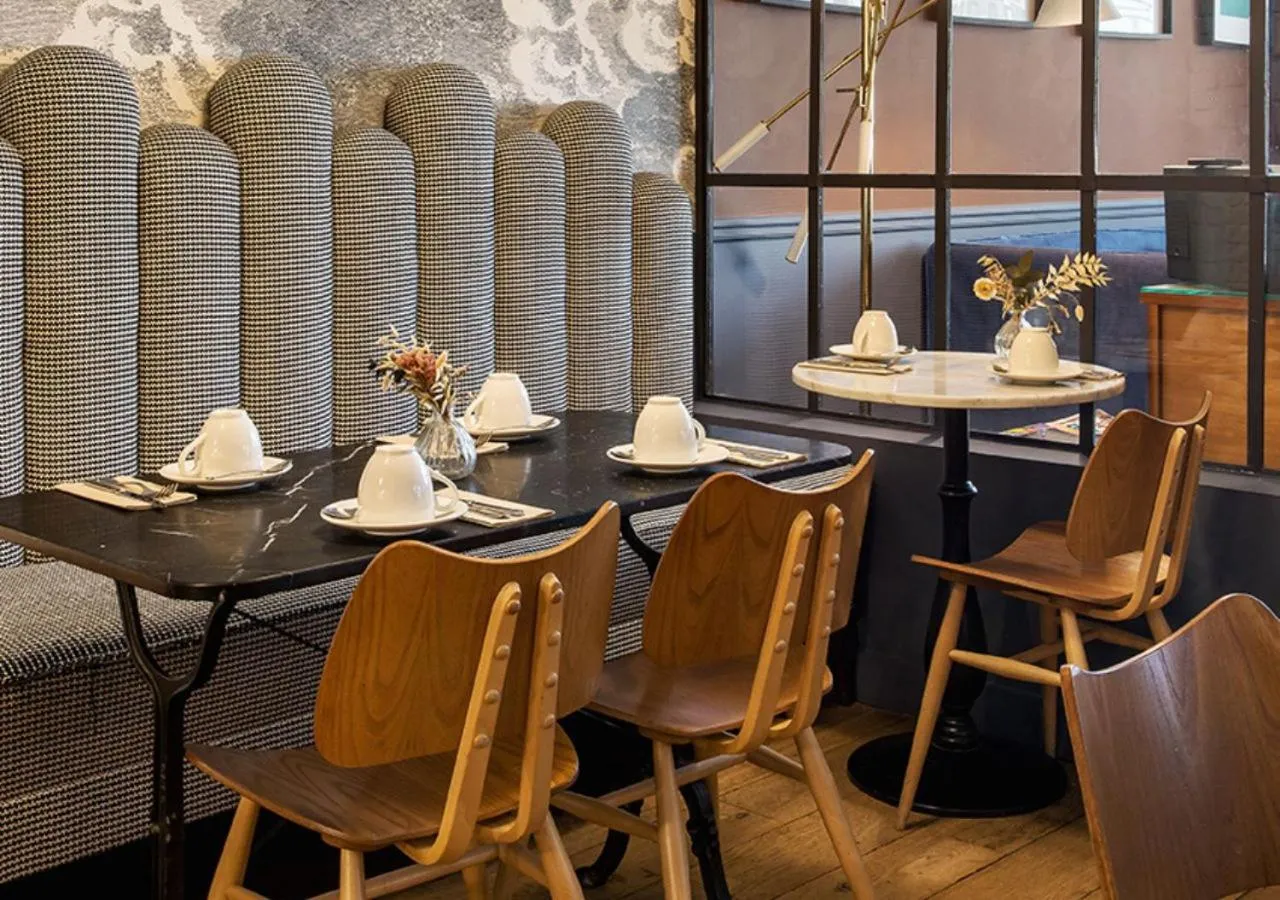 Breakfast in Hotel Paradis