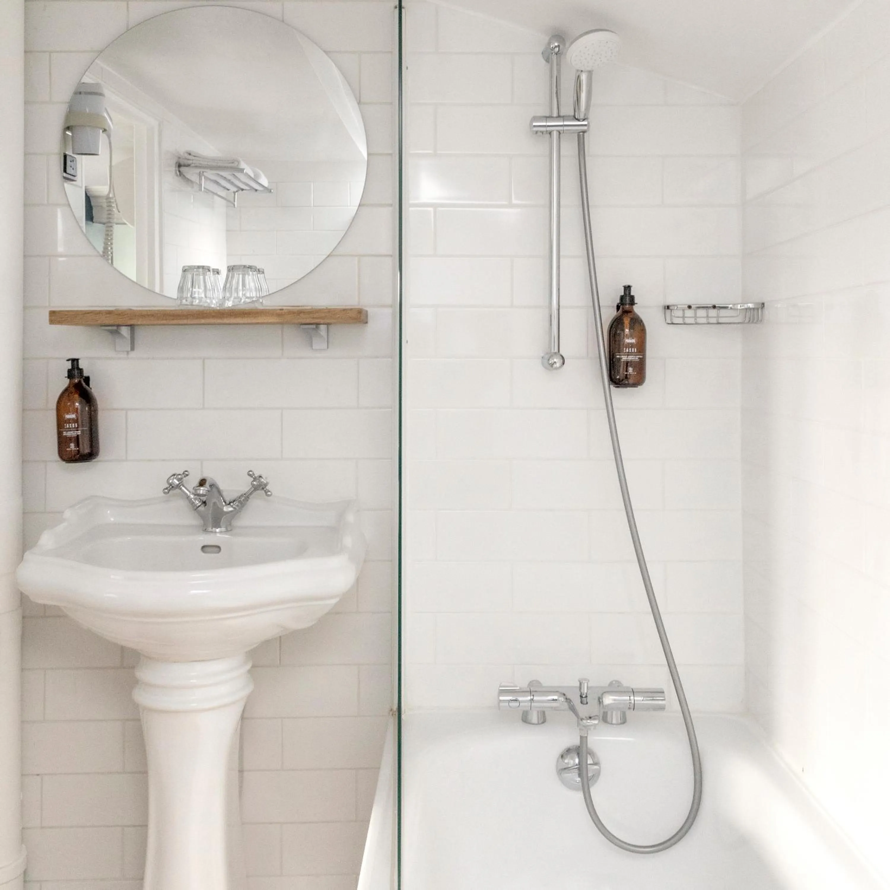 Bathroom in Hotel Paradis