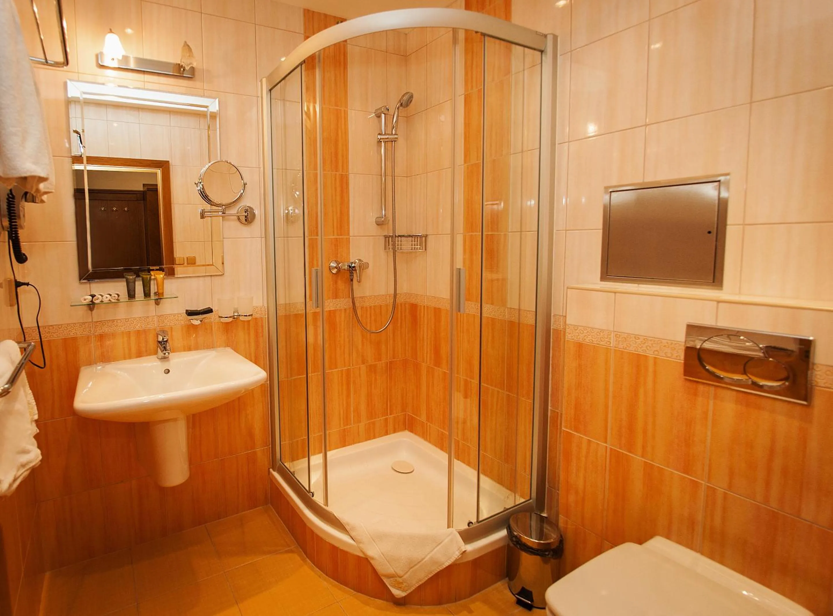 Shower in Hotel Askania