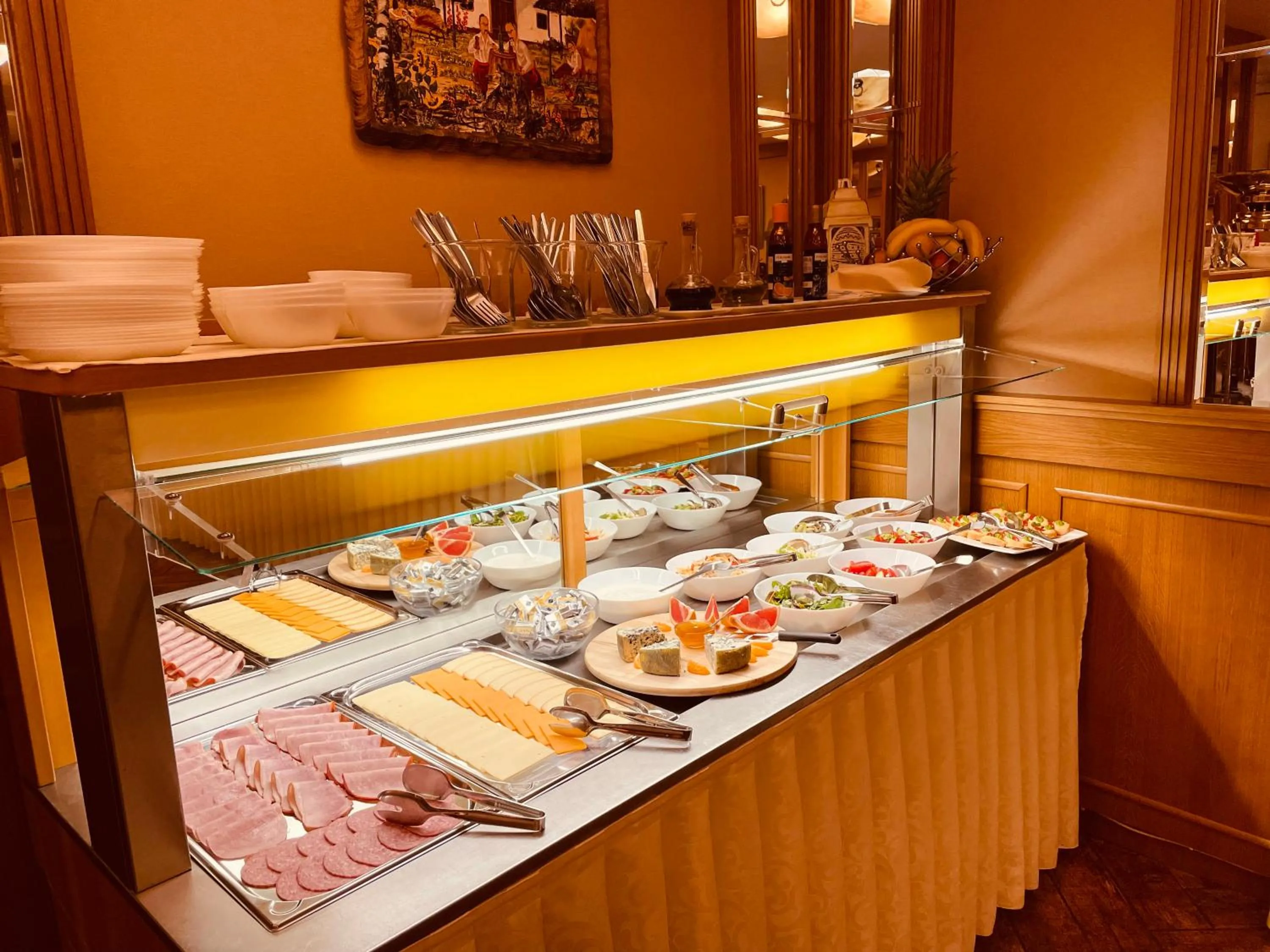 Buffet breakfast in Hotel Askania