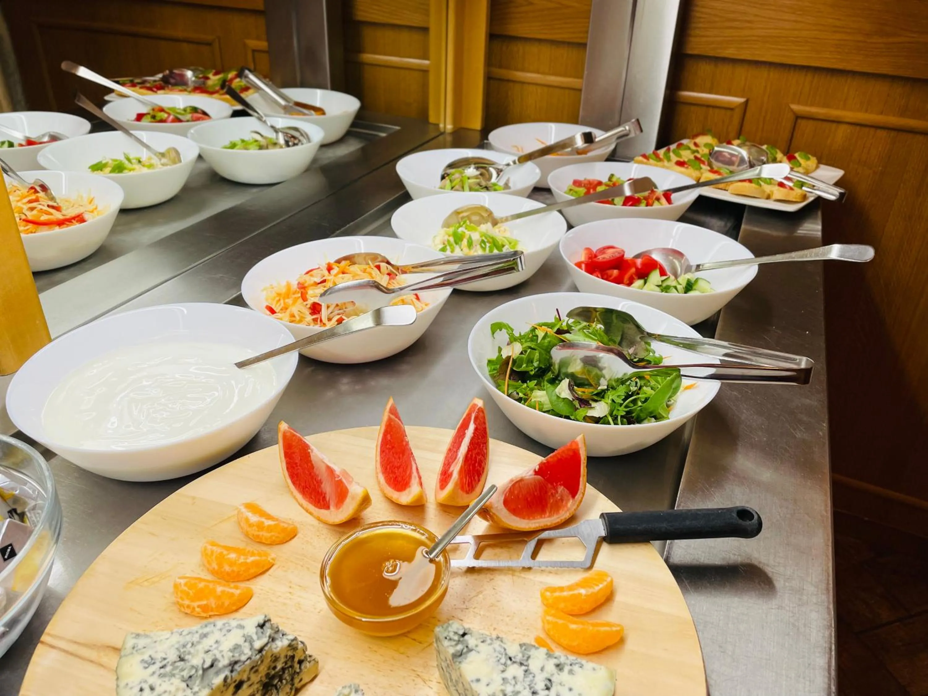 Buffet breakfast in Hotel Askania