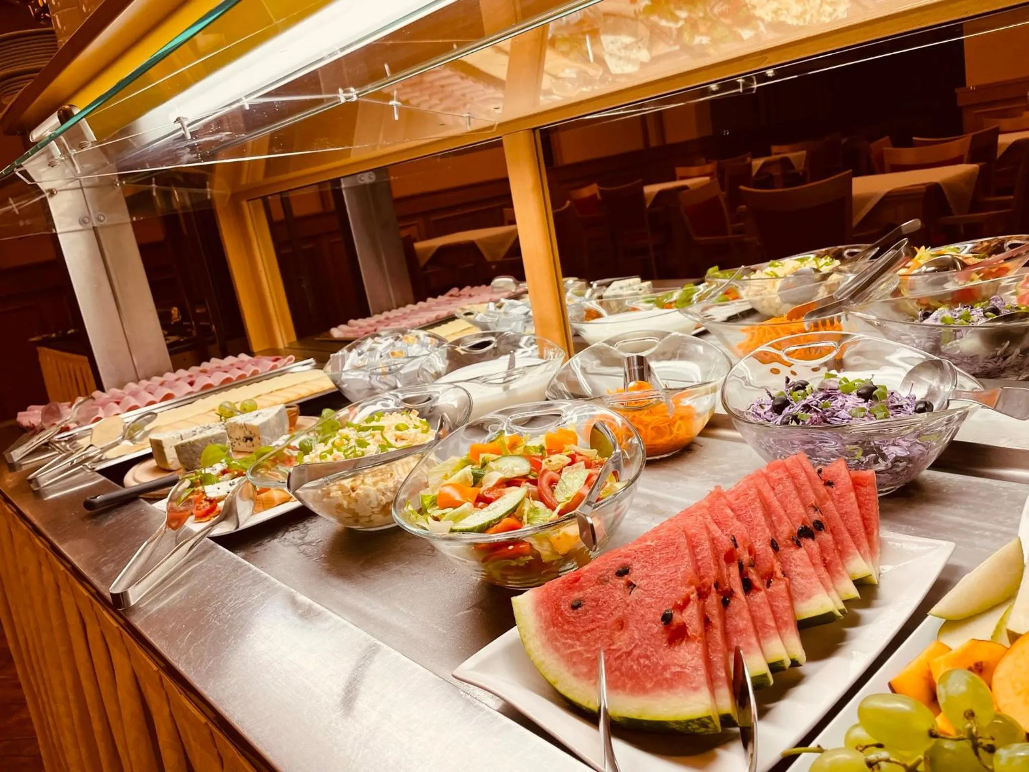 Buffet breakfast in Hotel Askania