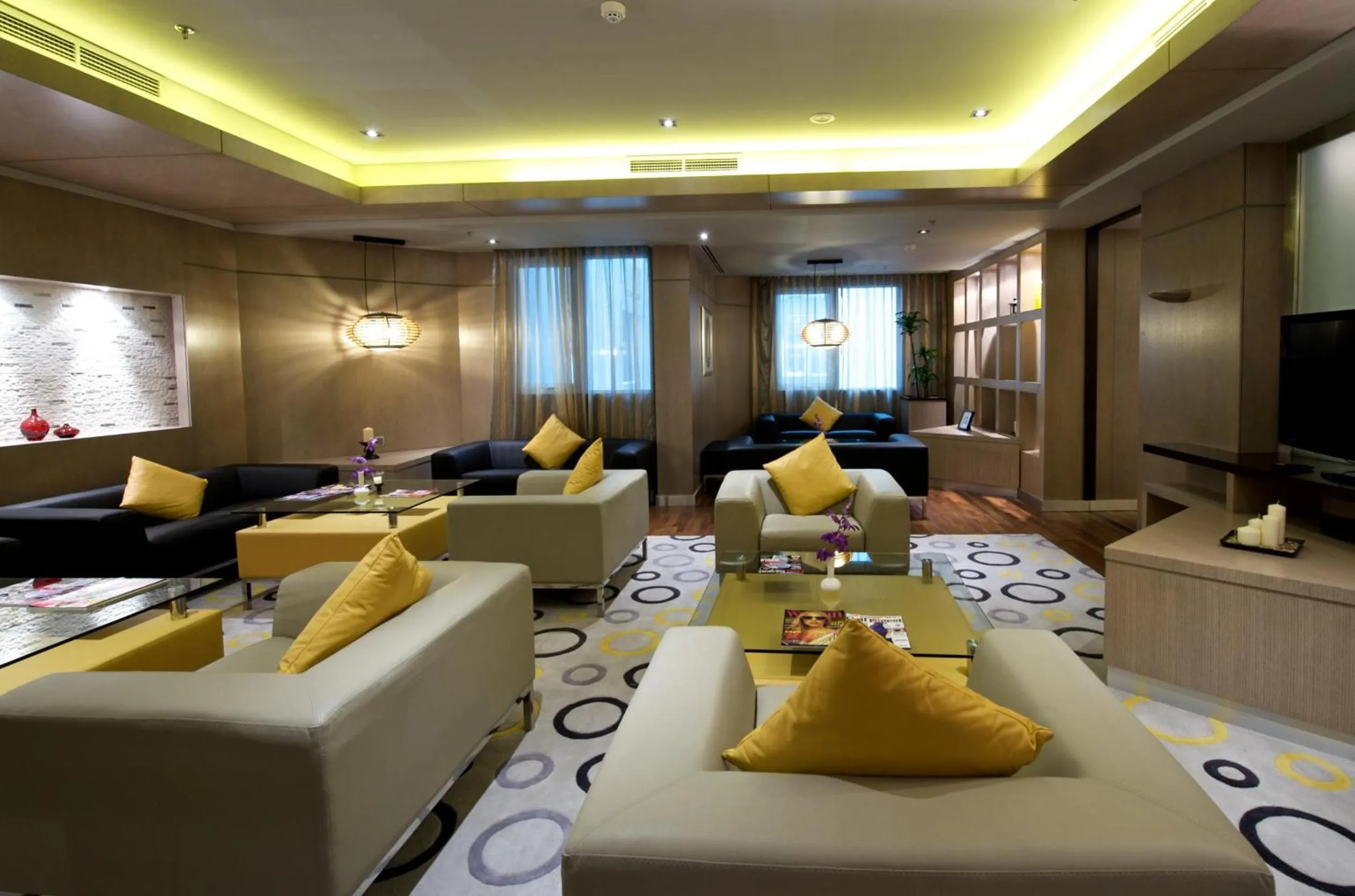 Business facilities in TIME Grand Plaza Hotel, Dubai Airport