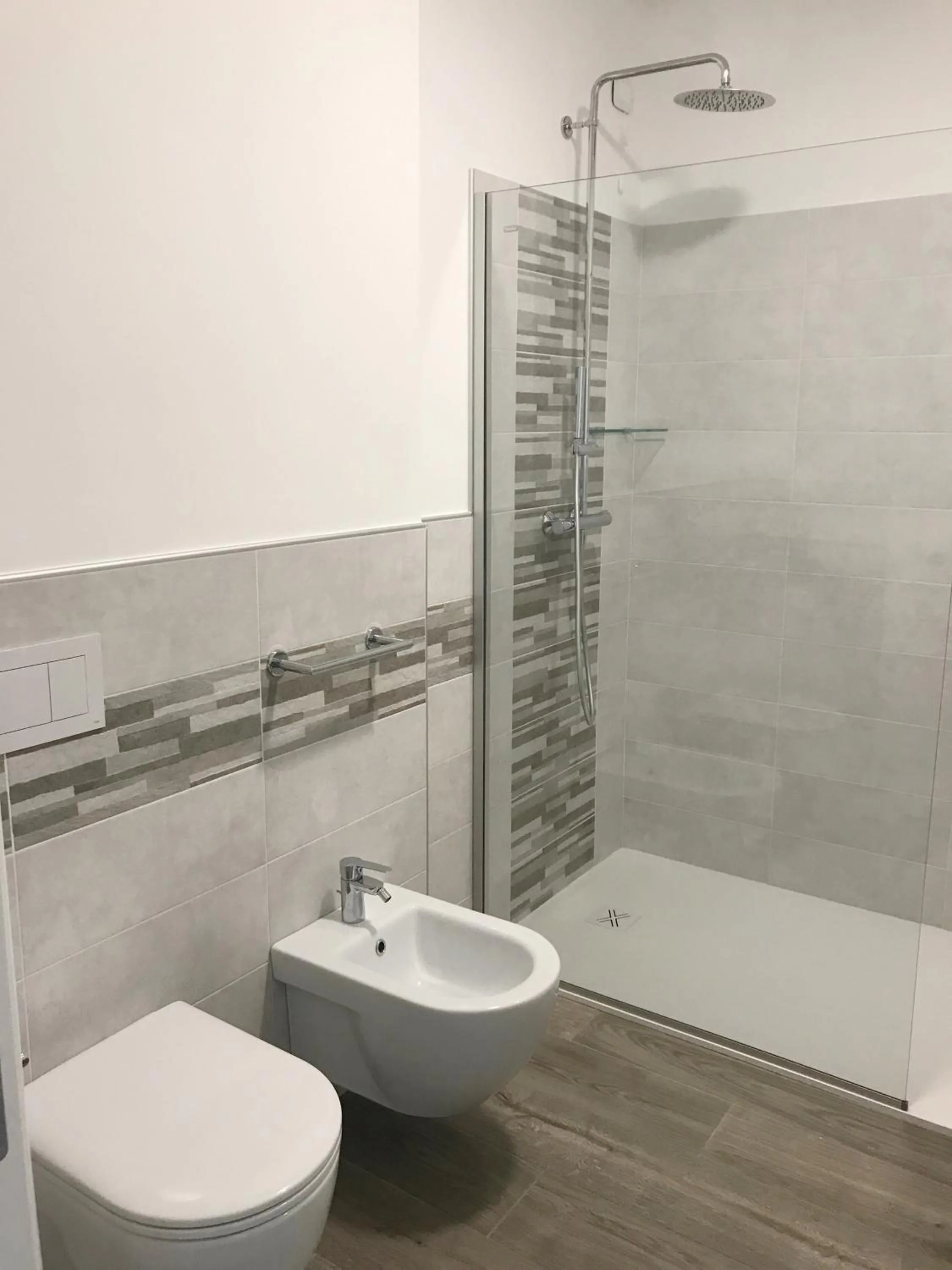 Shower in Maso Tobel Riva del Garda