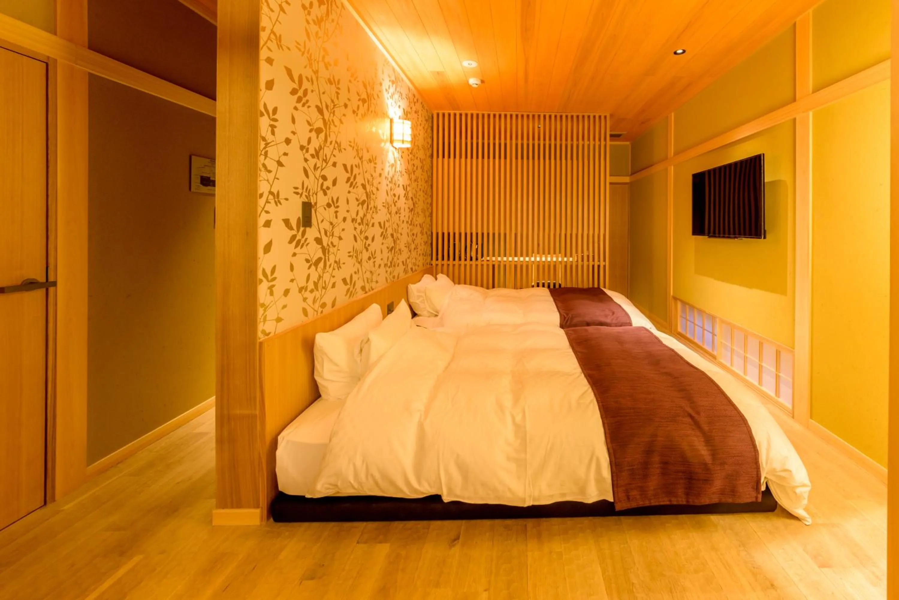 Photo of the whole room in Hanaikada