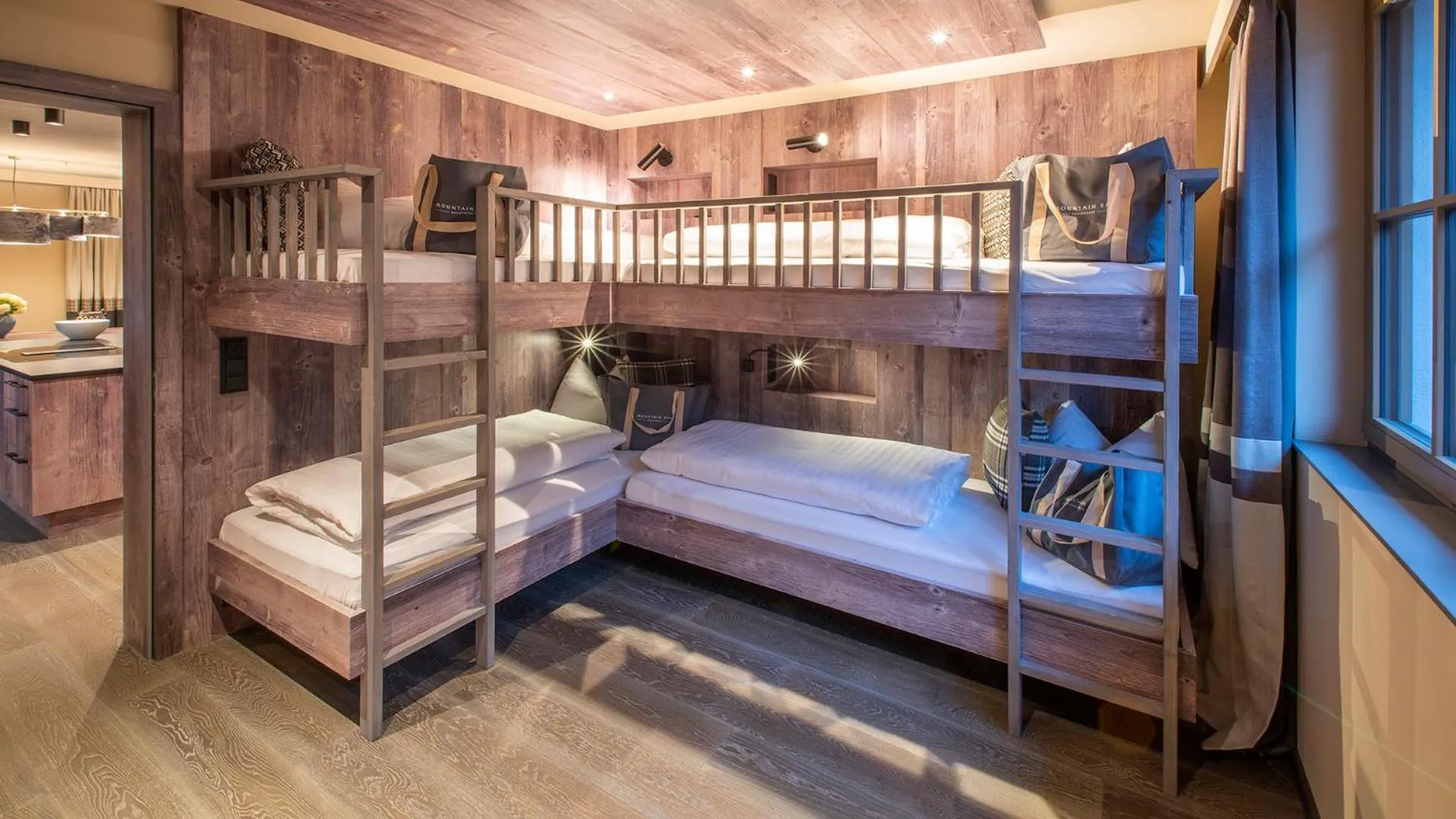bunk bed, Bed in Mountain Spa Residences