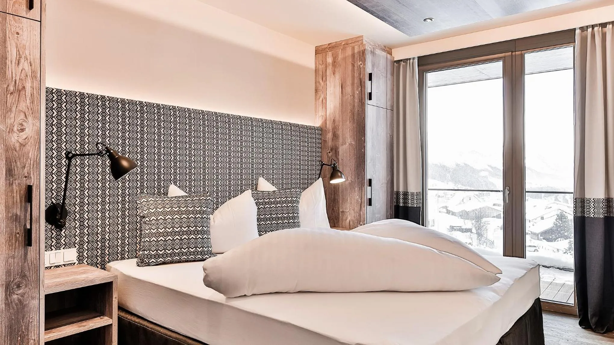 Bedroom, Bed in Mountain Spa Residences