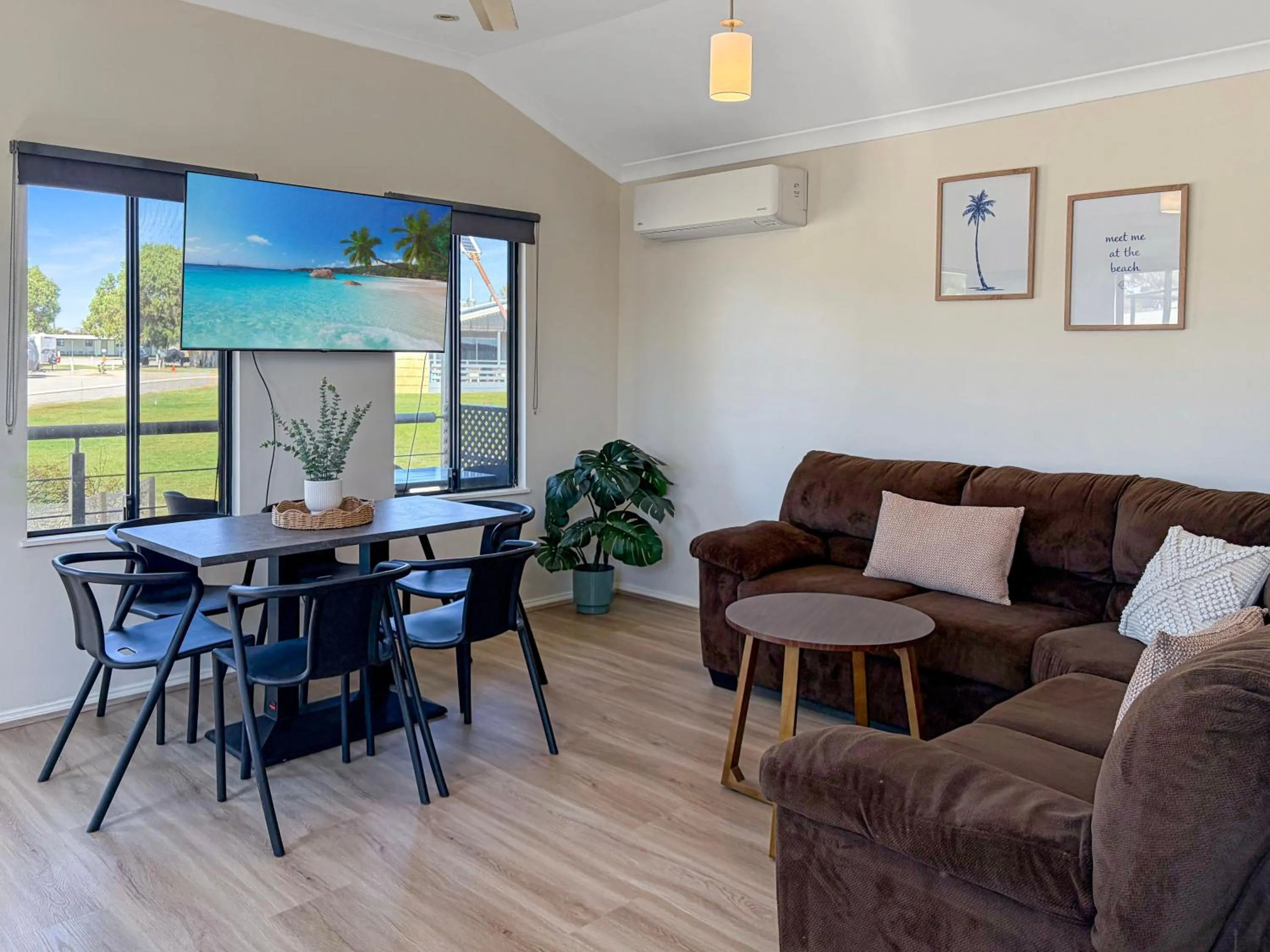 Living room in Sunset Beach Holiday Park